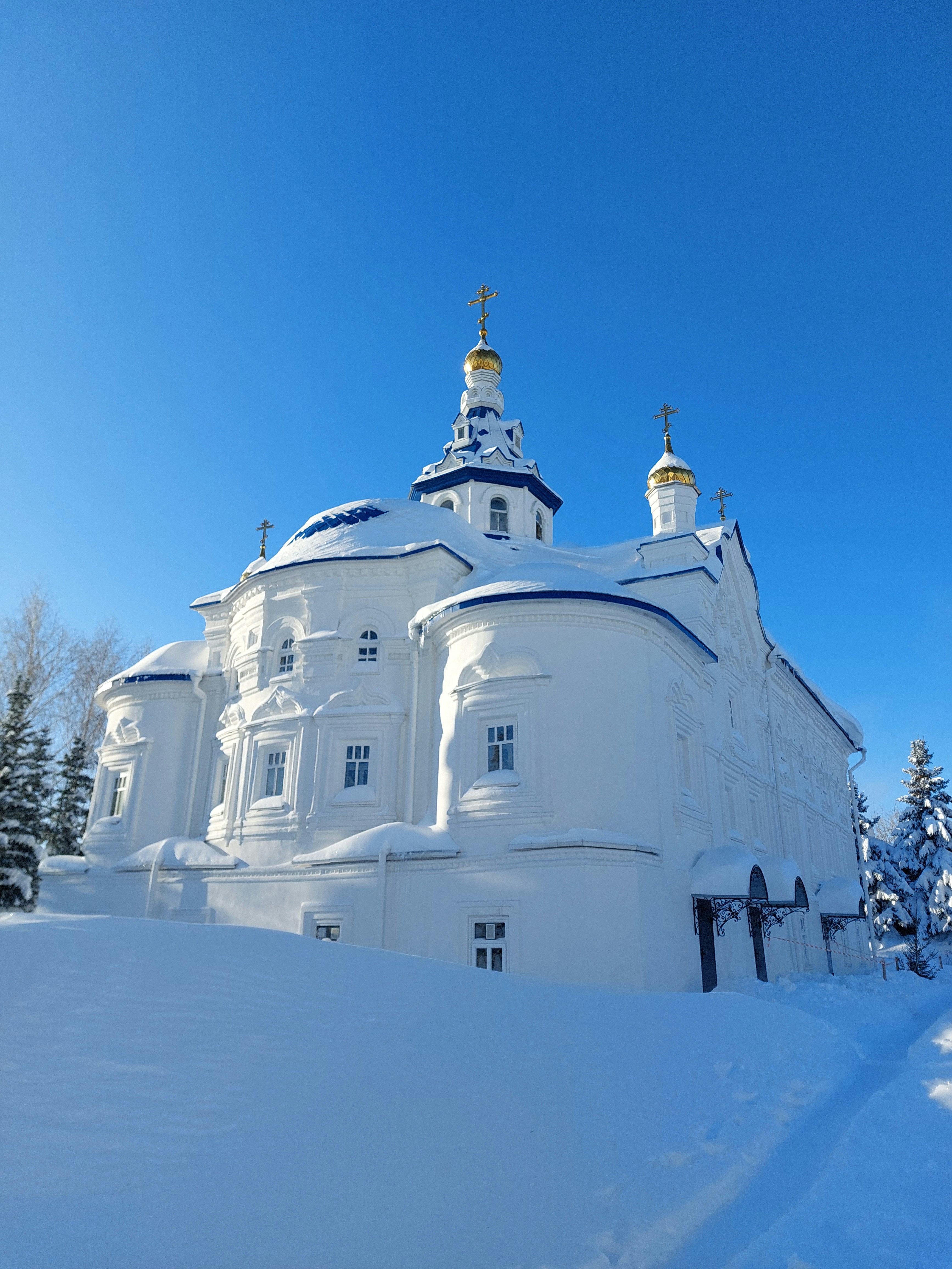 Merry Christmas to all and Happy Old-New Year!