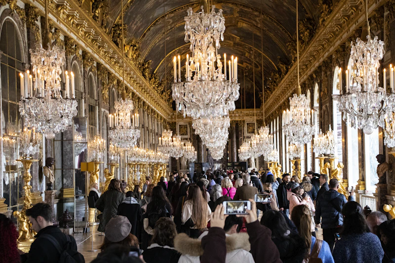 Best Romantic Dinner Spots in Versailles for a Night to Remember