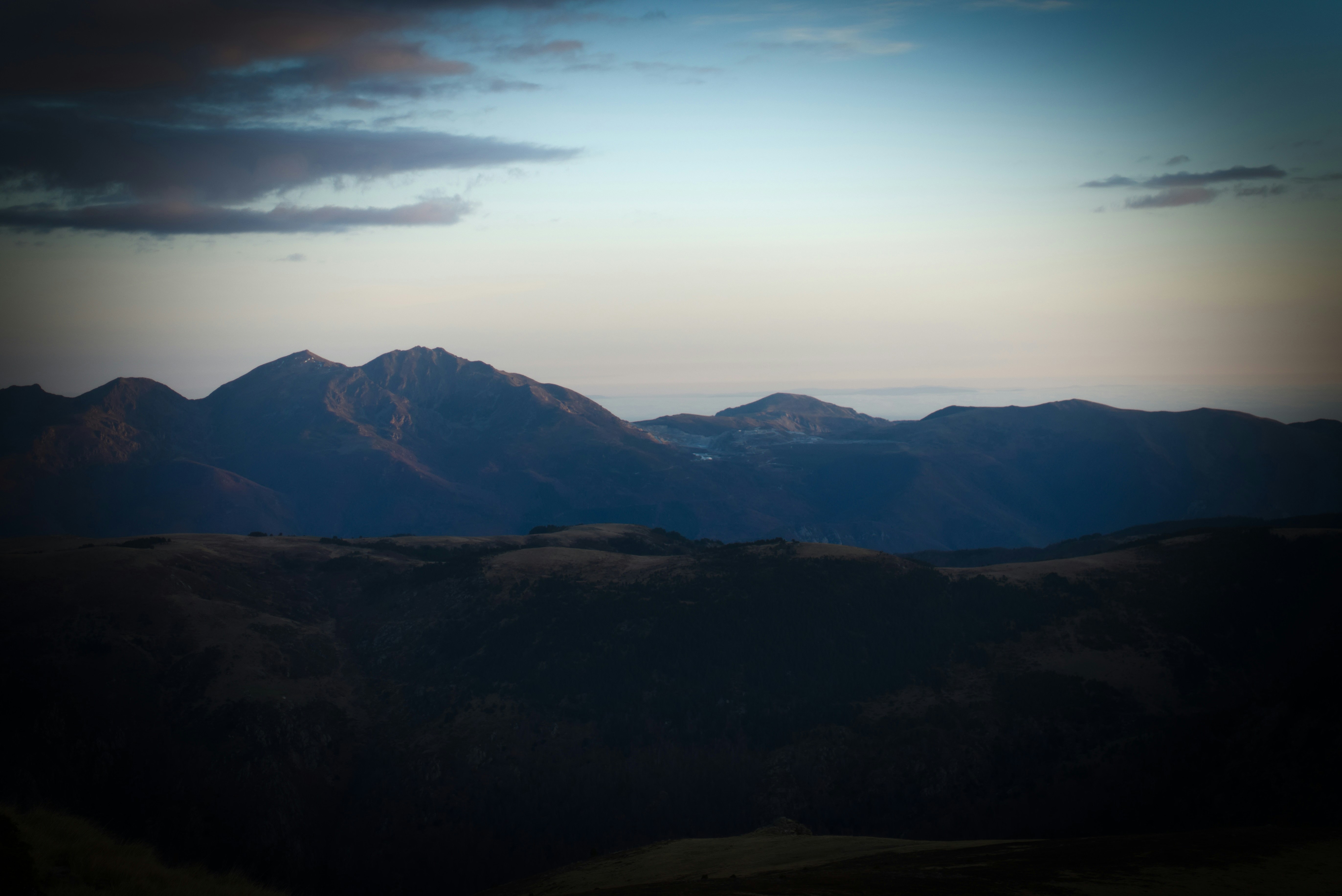 Stay online in the Saint Barthelemy with a prepaid eSIM from eSIMlii. Instant activation, no roaming charges, and reliable coverage.