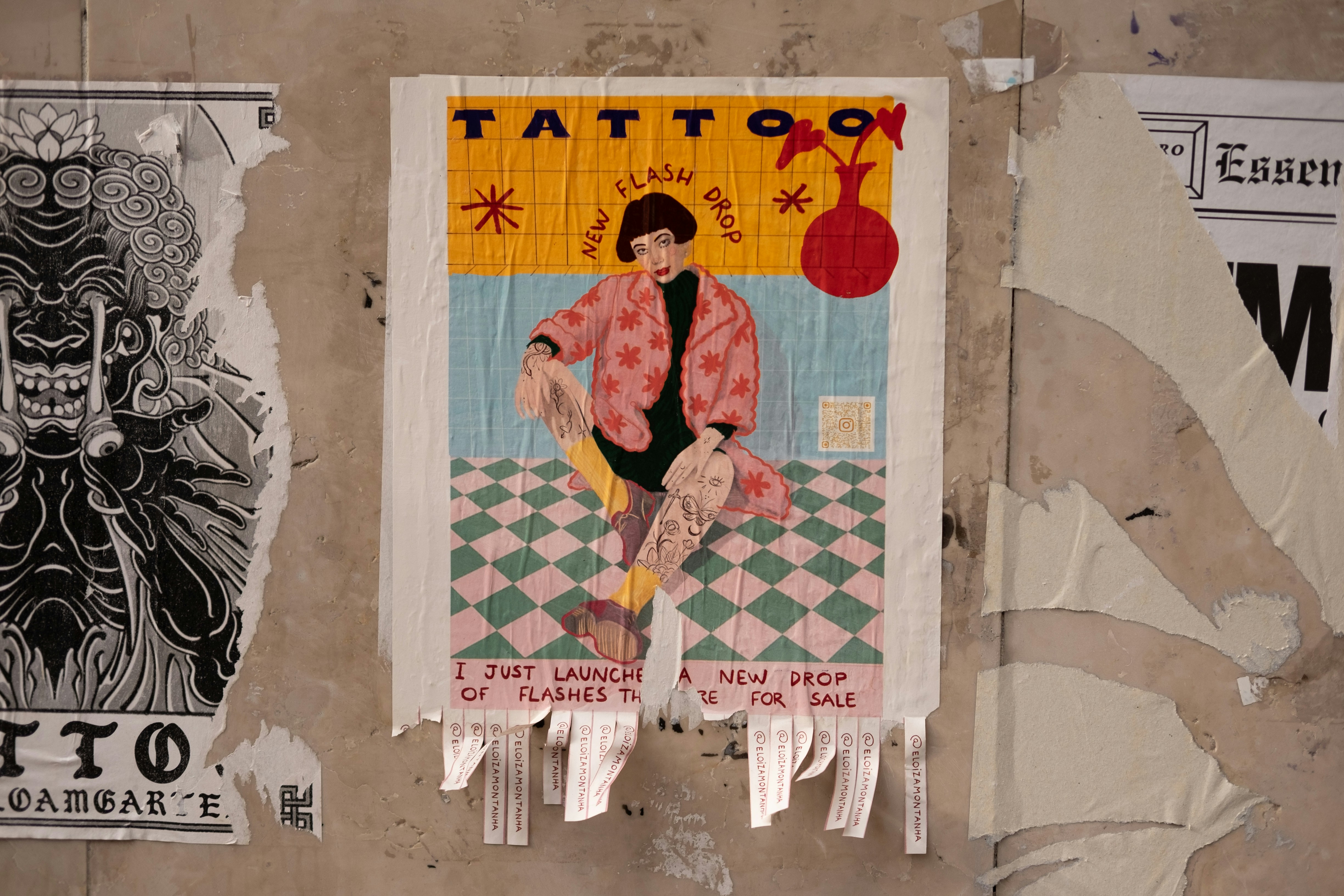 Everyone was looking at the panorama of the city, I was looking at the wall next to me