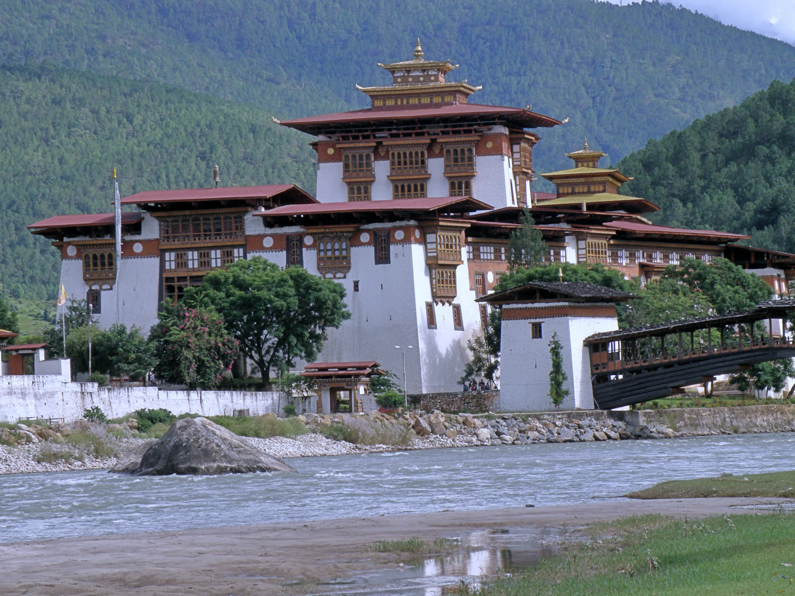 Six Senses Bhutan: One Journey Across Five Himalayan Valleys