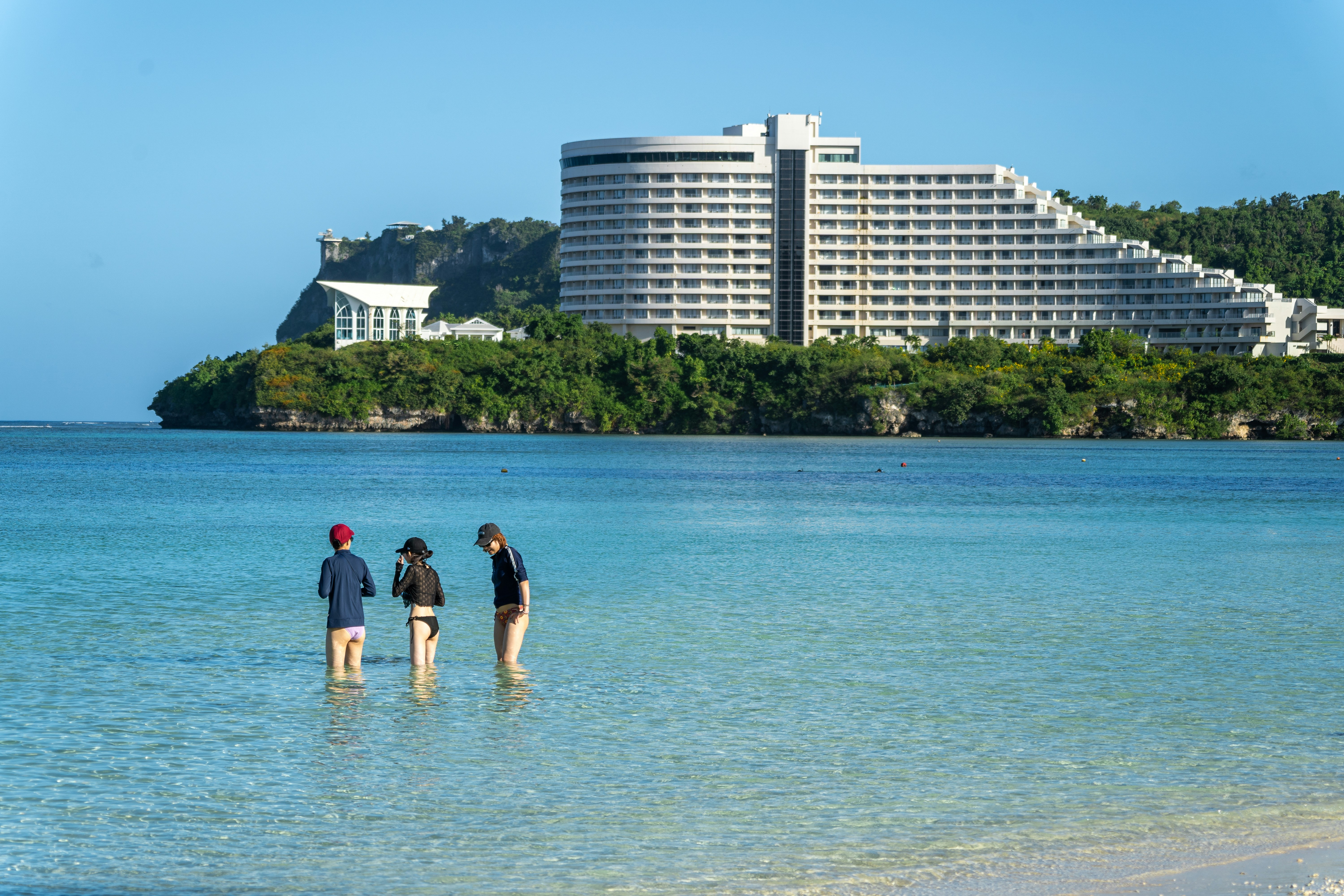 Stay online in the Guam with a prepaid eSIM from eSIMlii. Instant activation, no roaming charges, and reliable coverage.