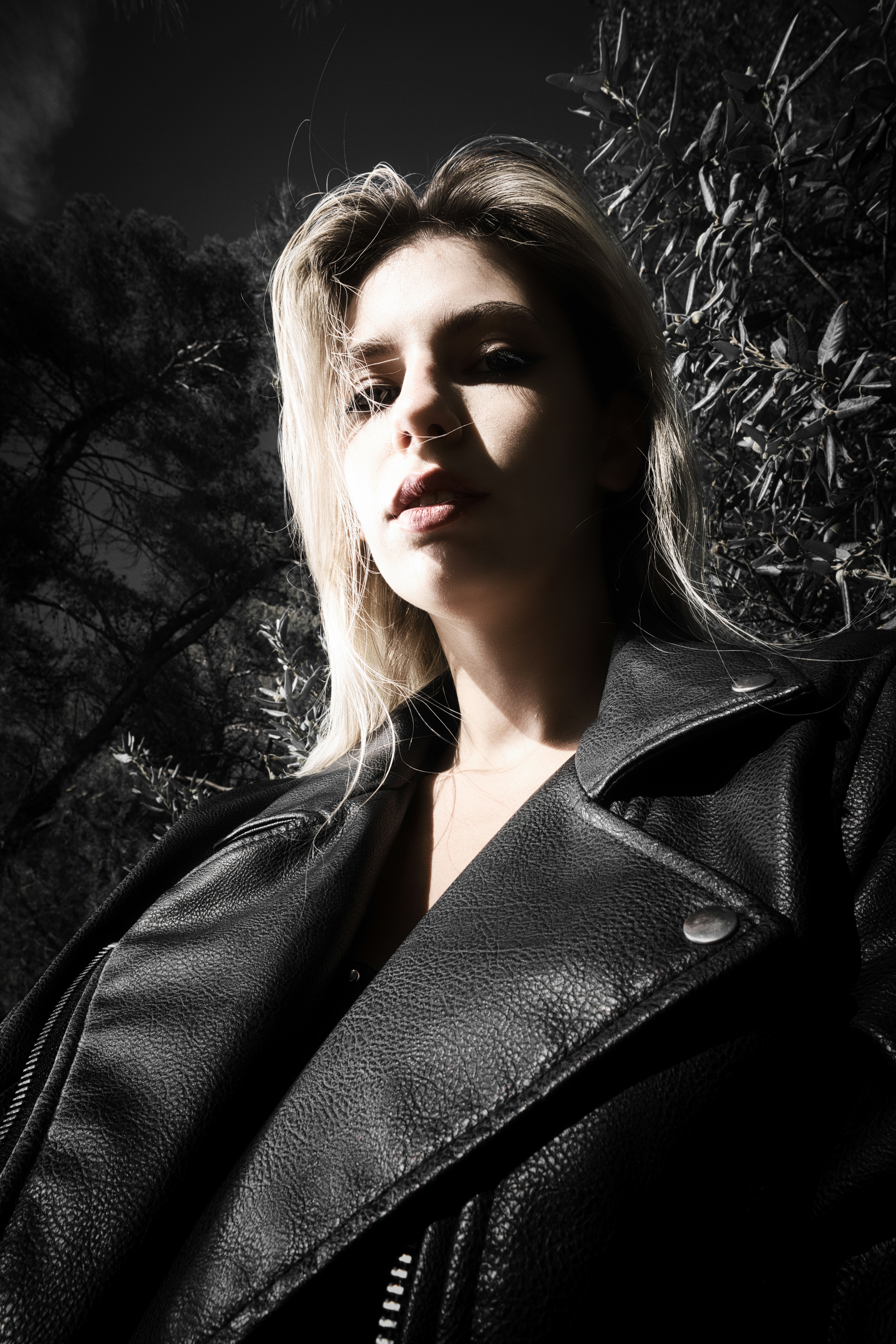 Veste punk noire chaînes