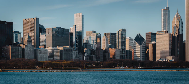 A view of Lake Michigan and the Chicago skyline from the lakefront