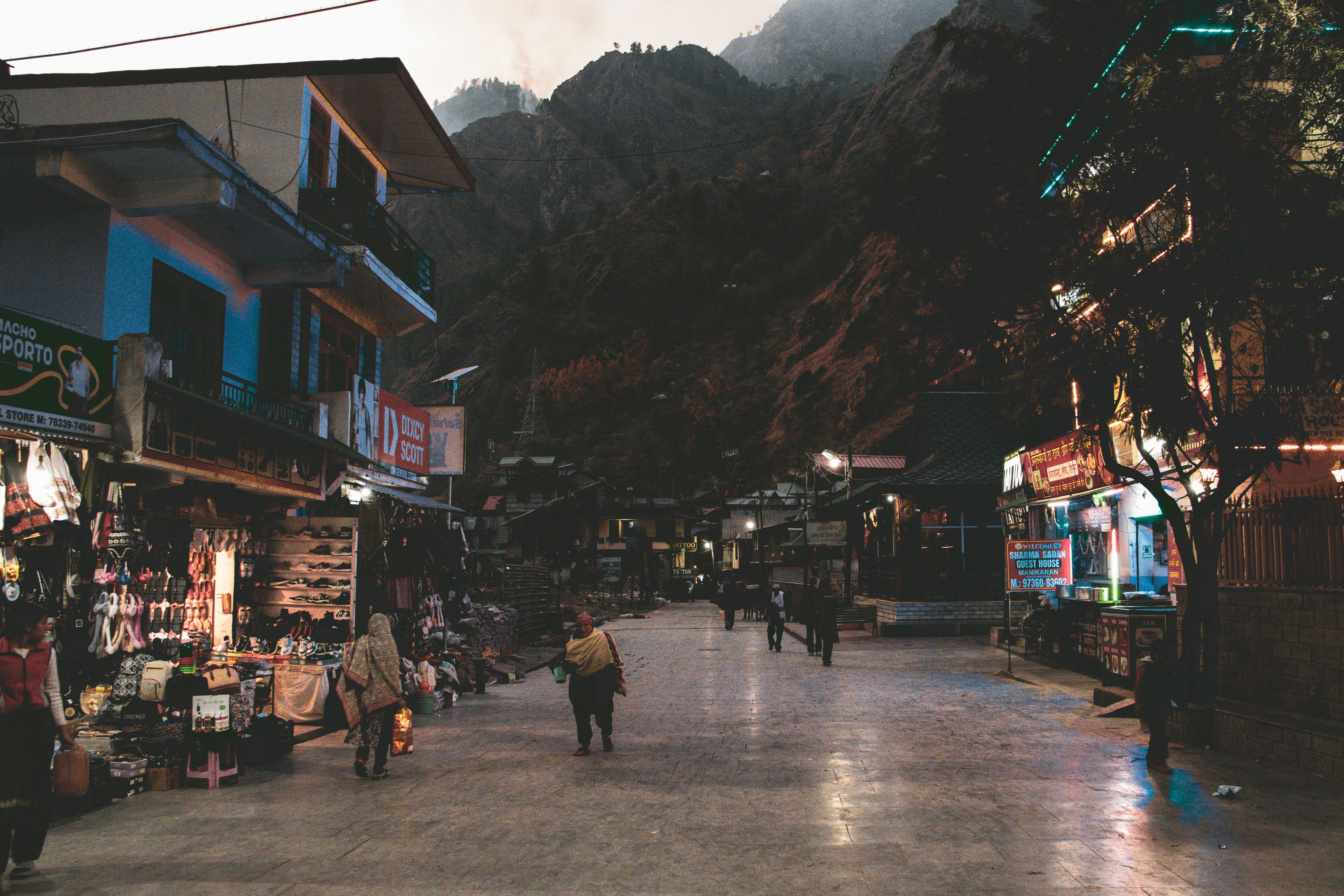 Photo by akshat_jhingran