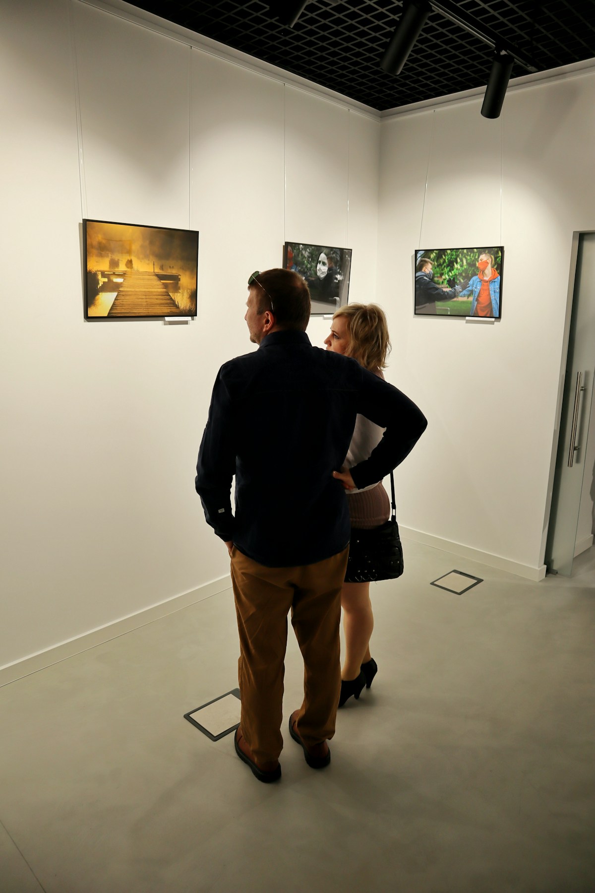 Gallery exhibitions image background image