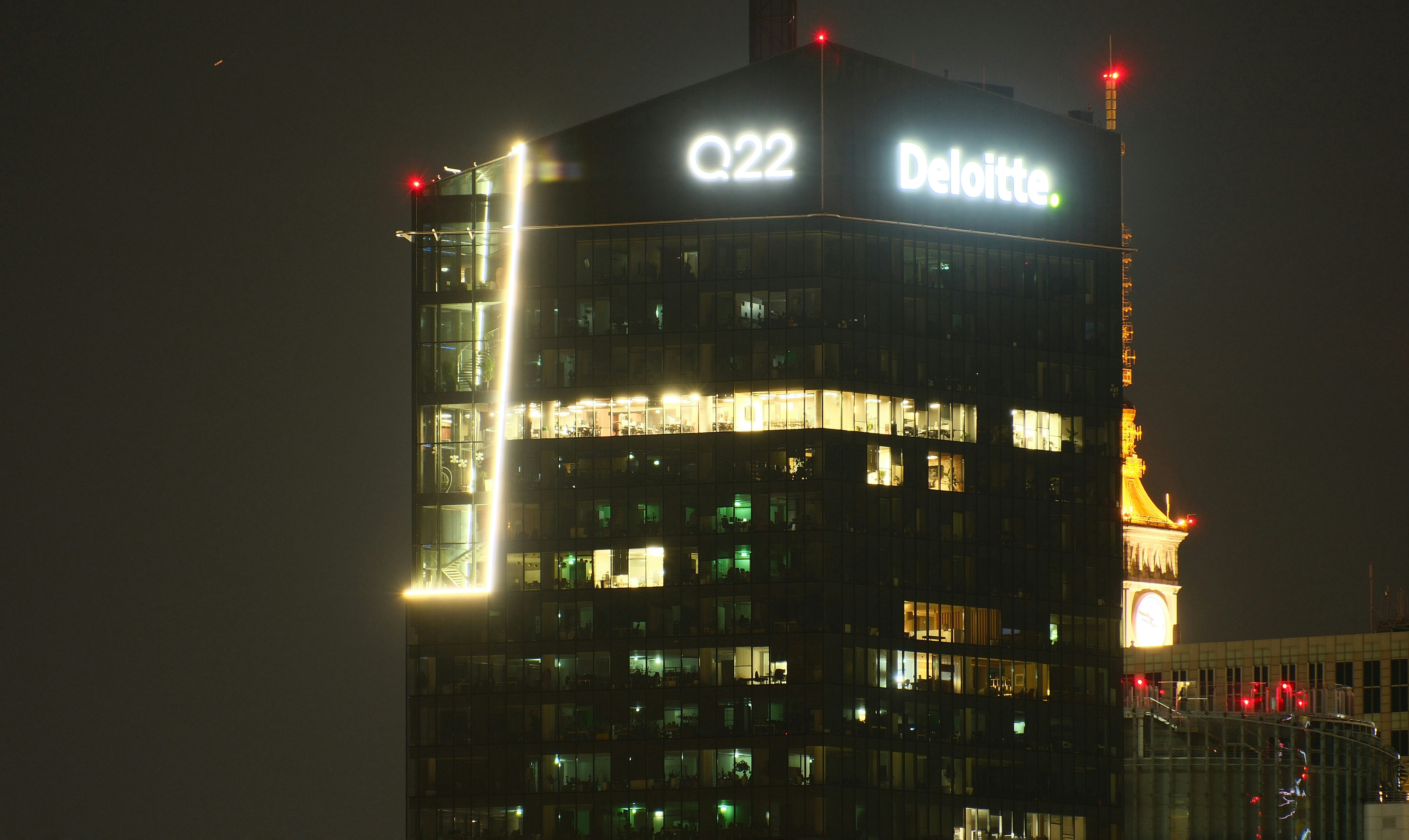 Deloitte’s $440K AI Mishap: What It Reveals About AI in Business Reporting