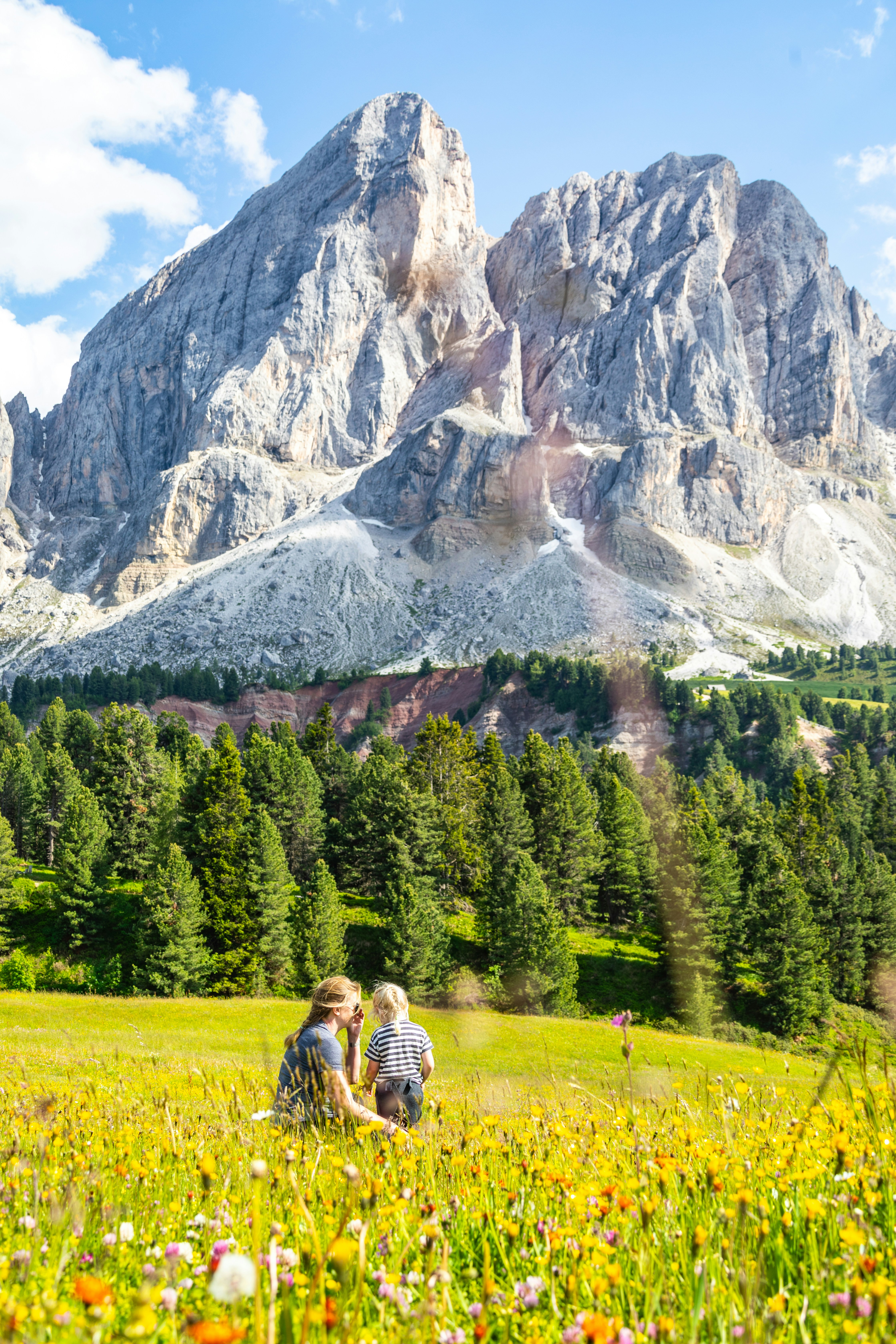 12 Creative Themes for Mountain Elopements
