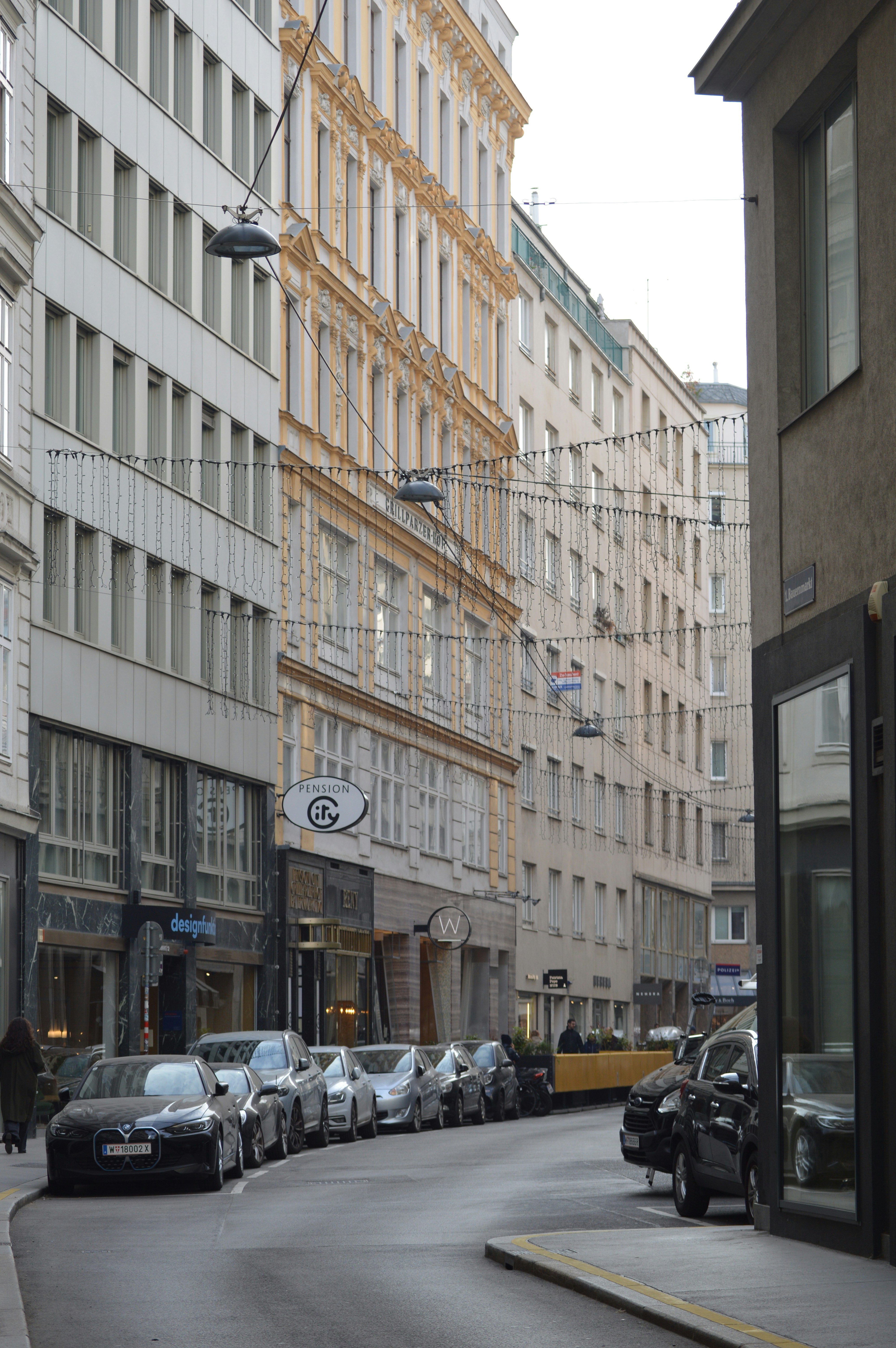 Photo by joshimilestoner