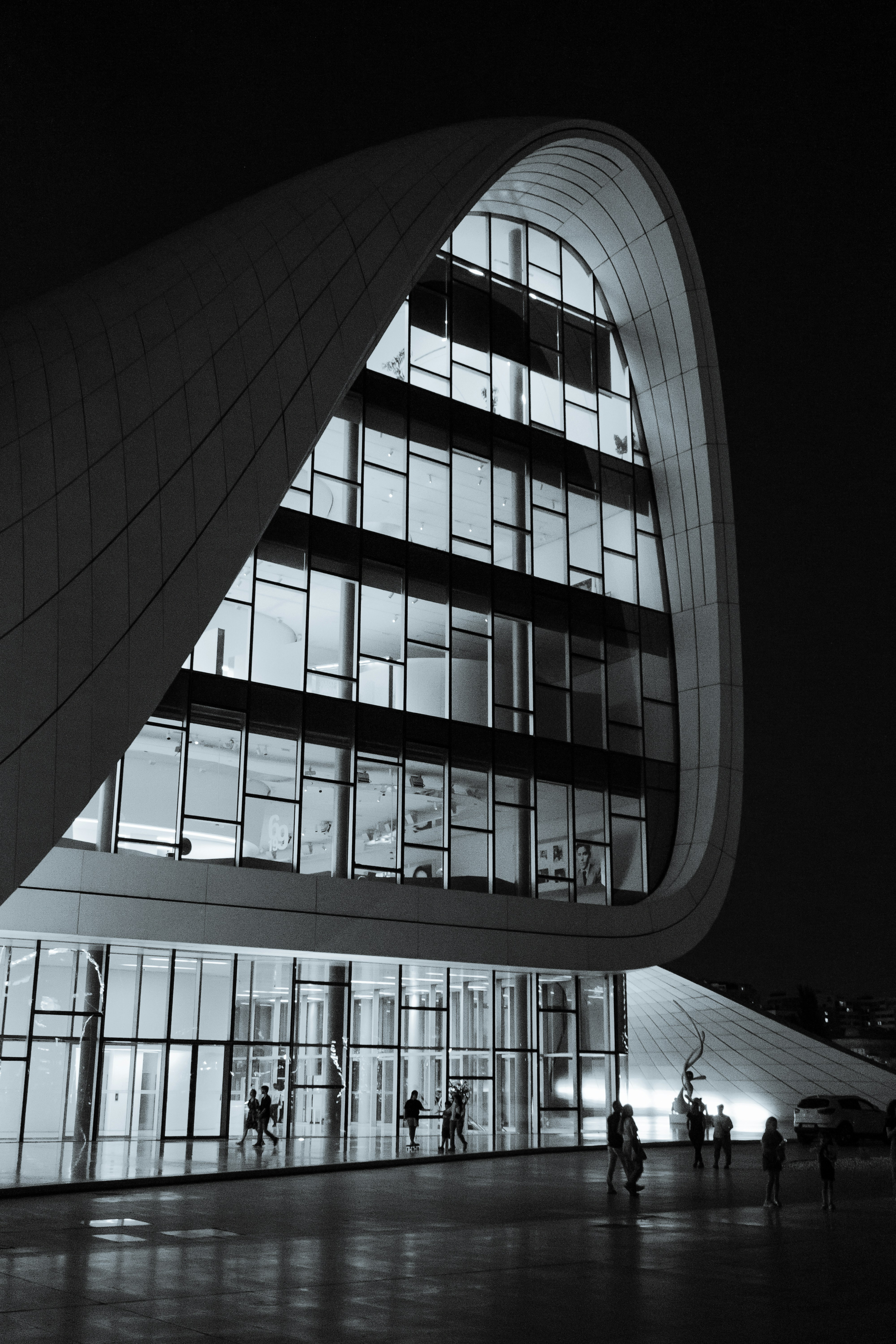 photo-1734186539307-52bfdb34ccfb?ixid=M3