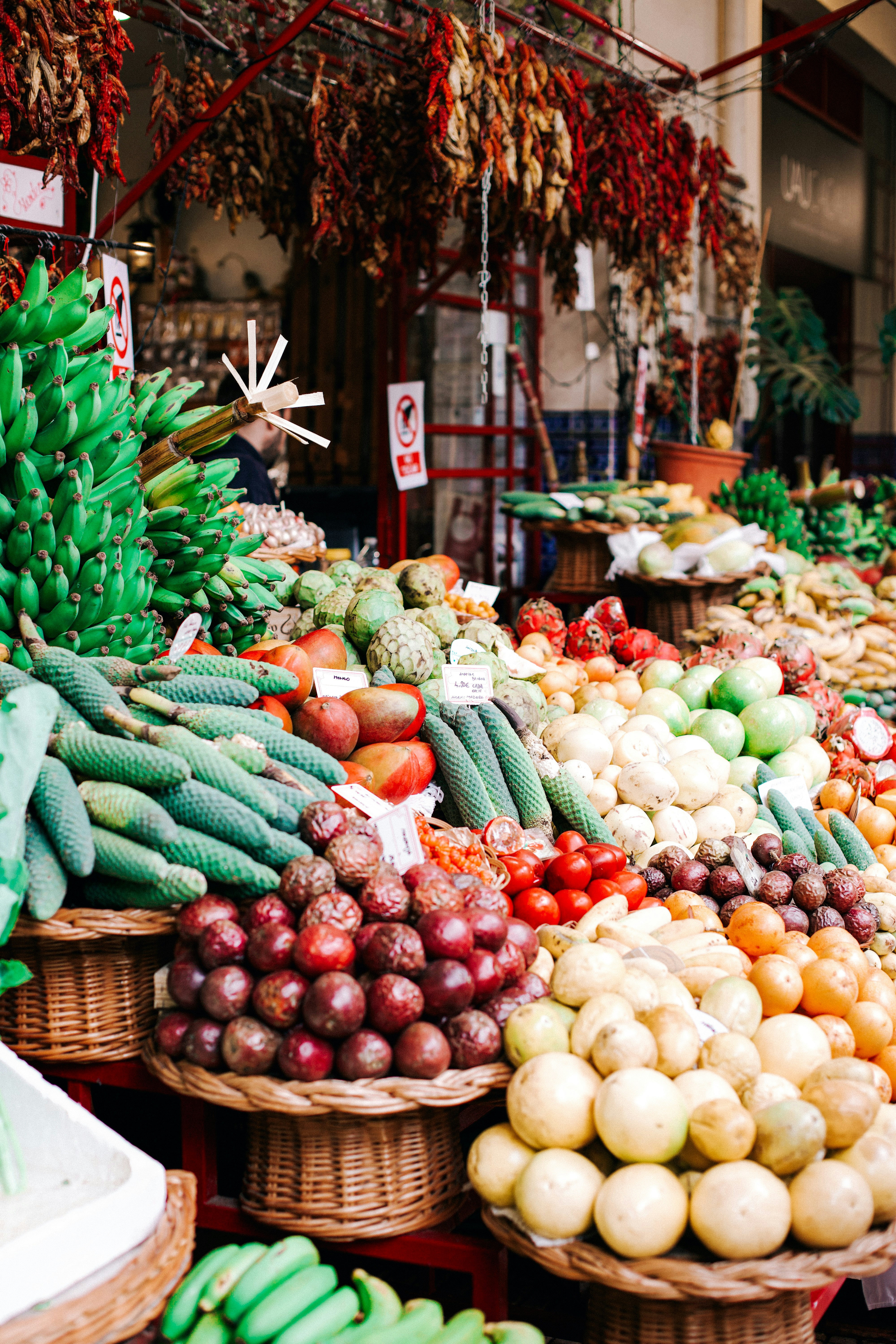 Palace Gift Shops - Exclusive Royal-Themed Souvenirs You Can't Find Elsewhere