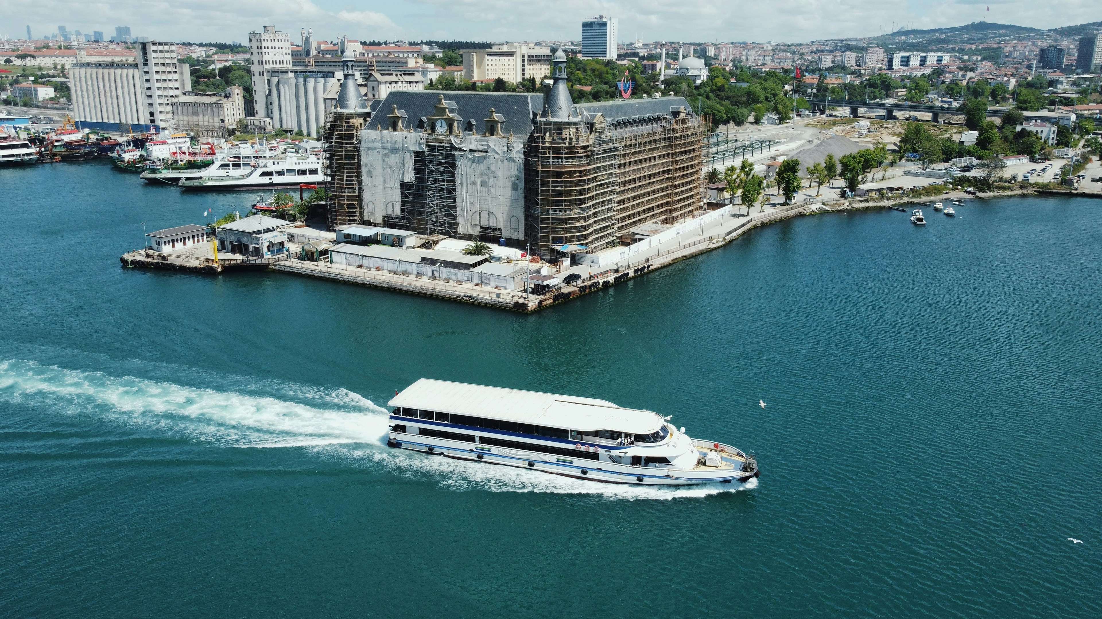 Photo by juliengoettelmann