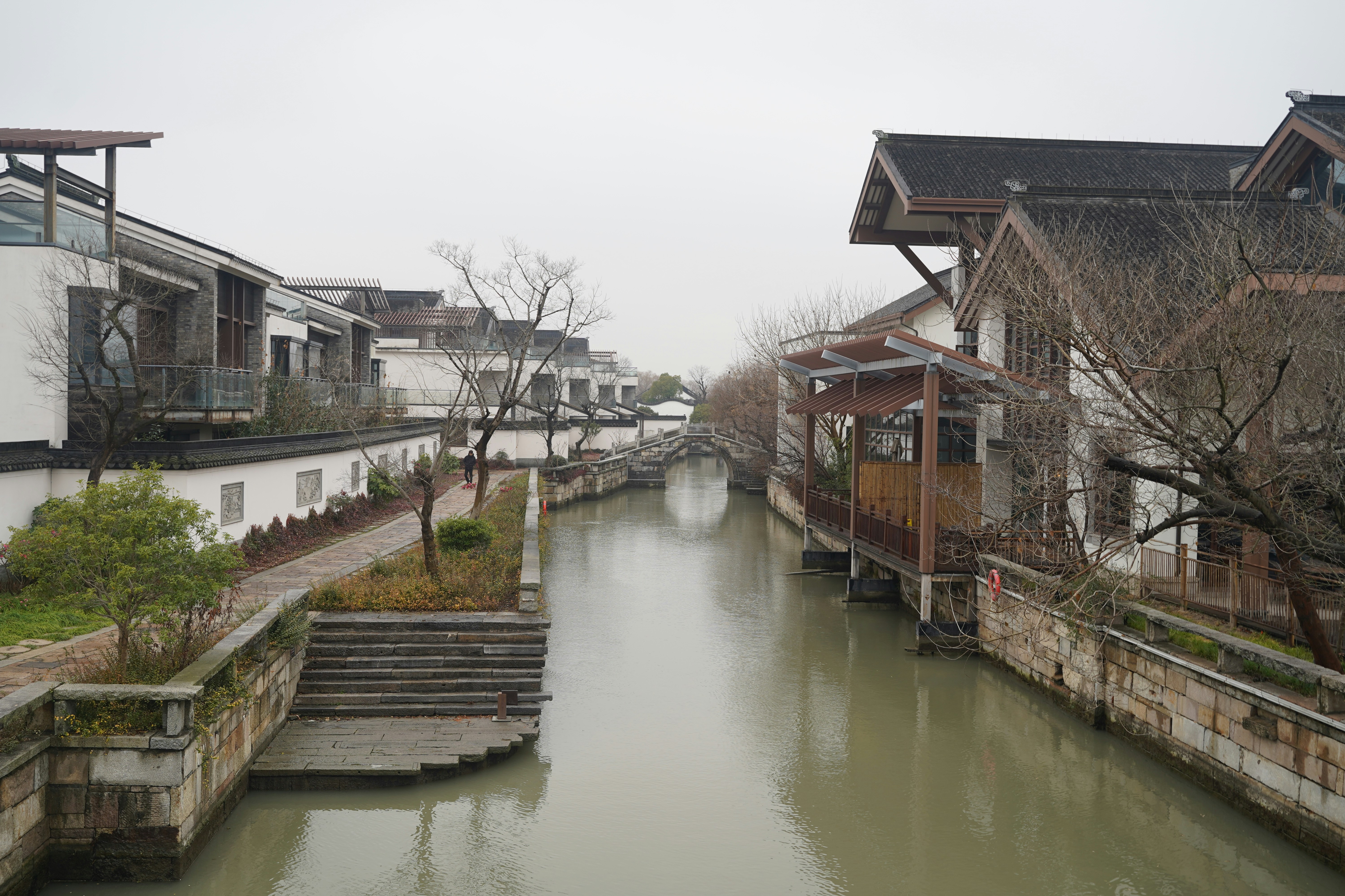 What Lies Beneath: Archaeological Discoveries (image credits: unsplash)