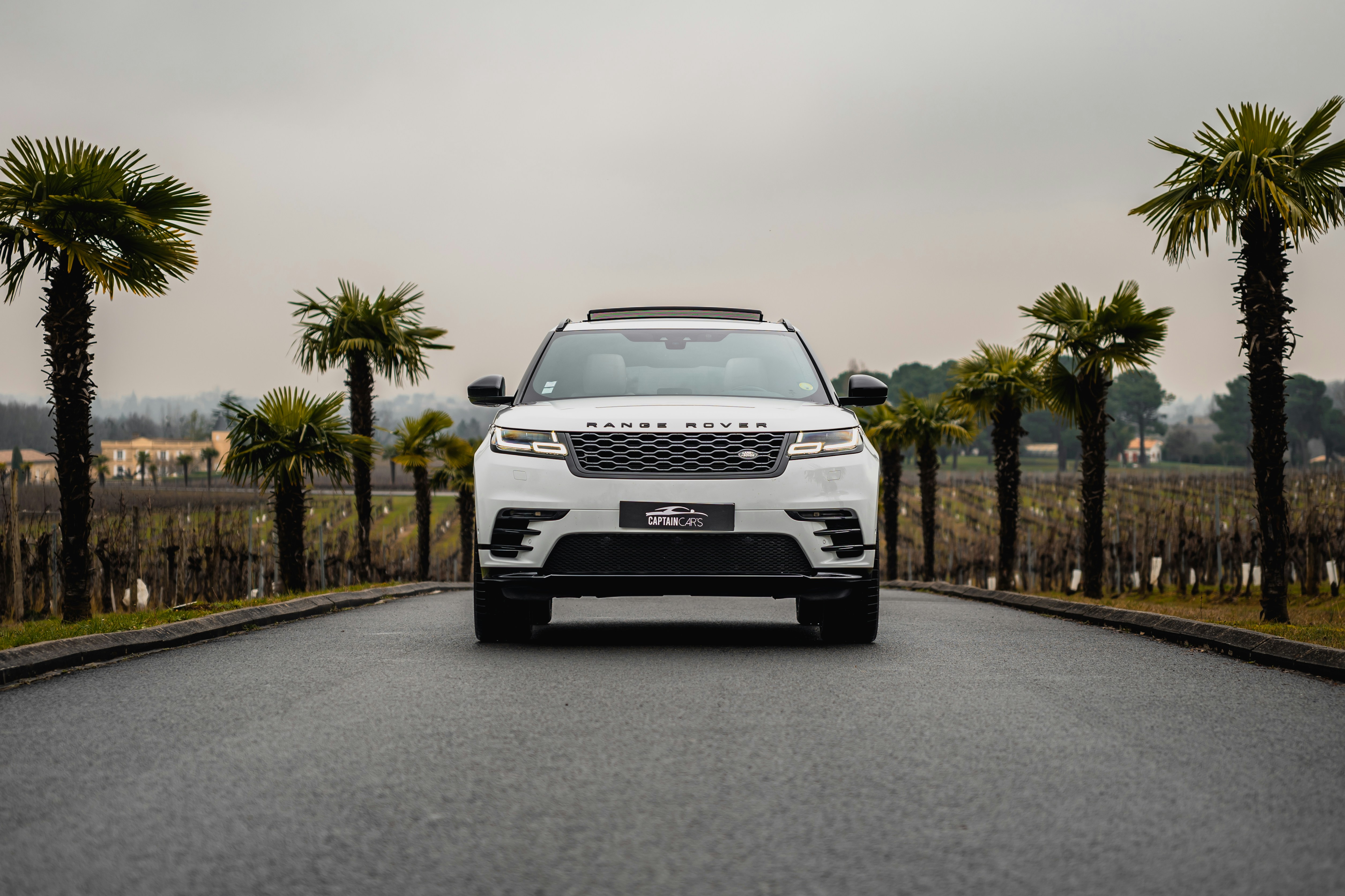 Photo by captaincars