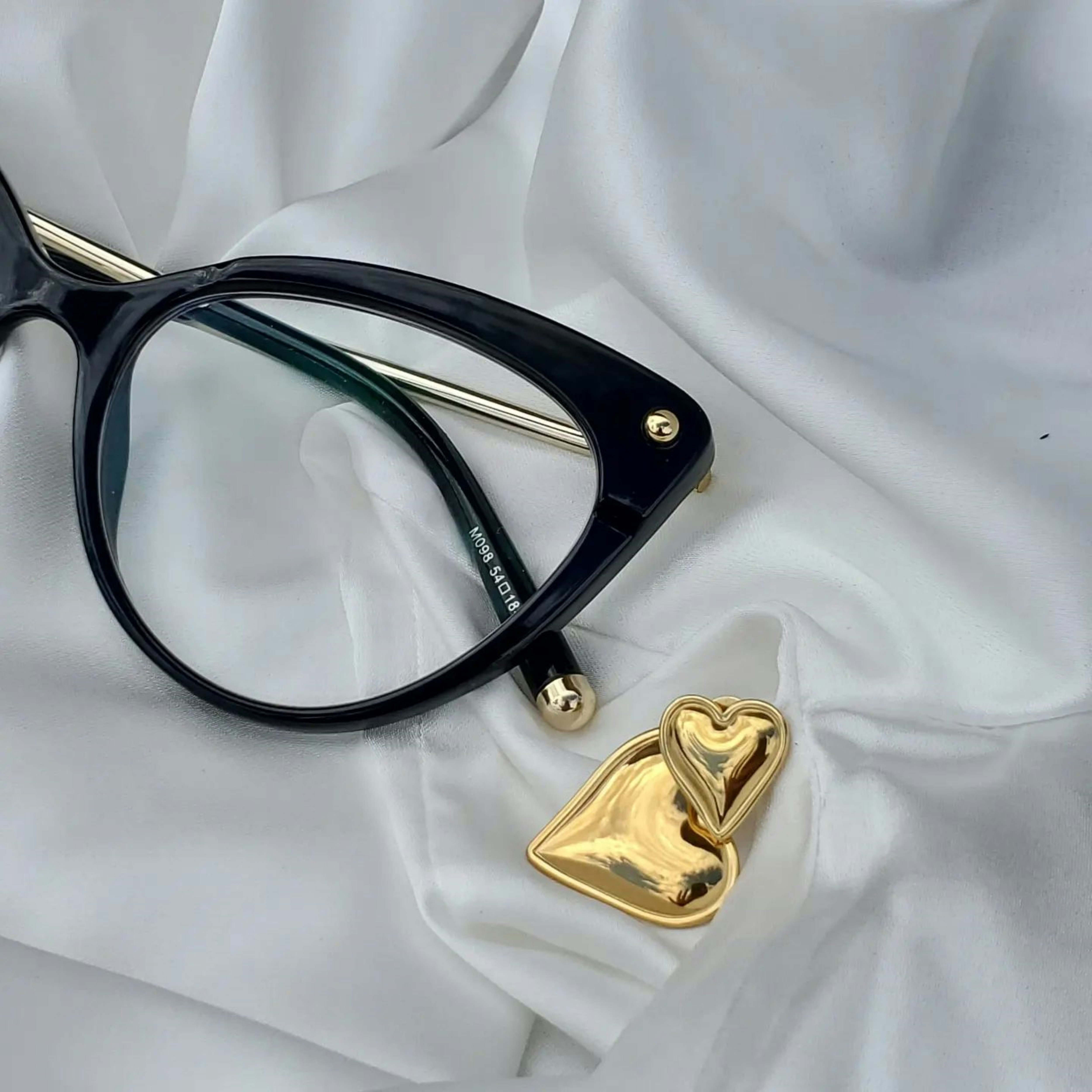 Photo by glassesshop_9