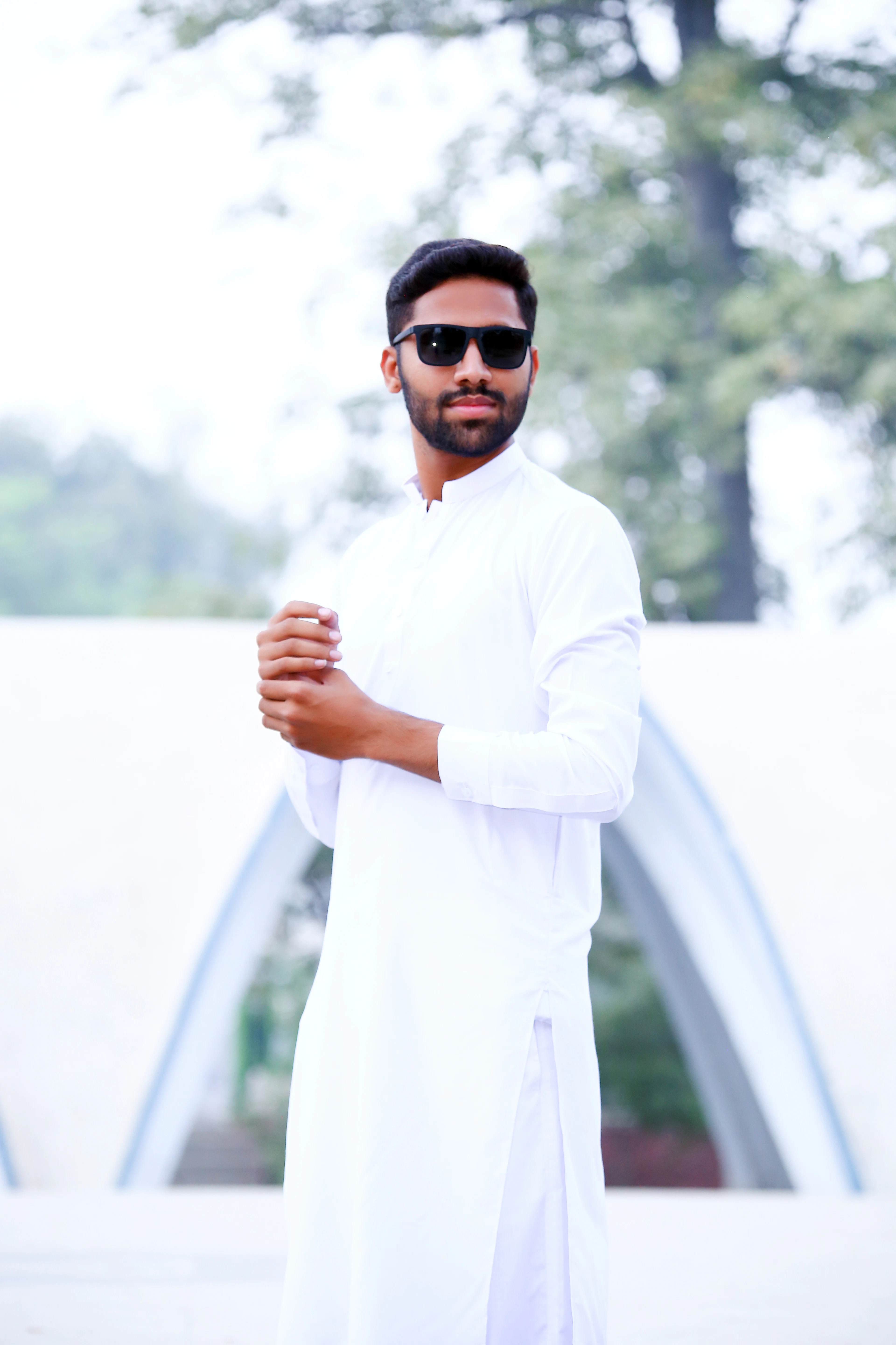 Classic White Kameez Shalwar thumbnail