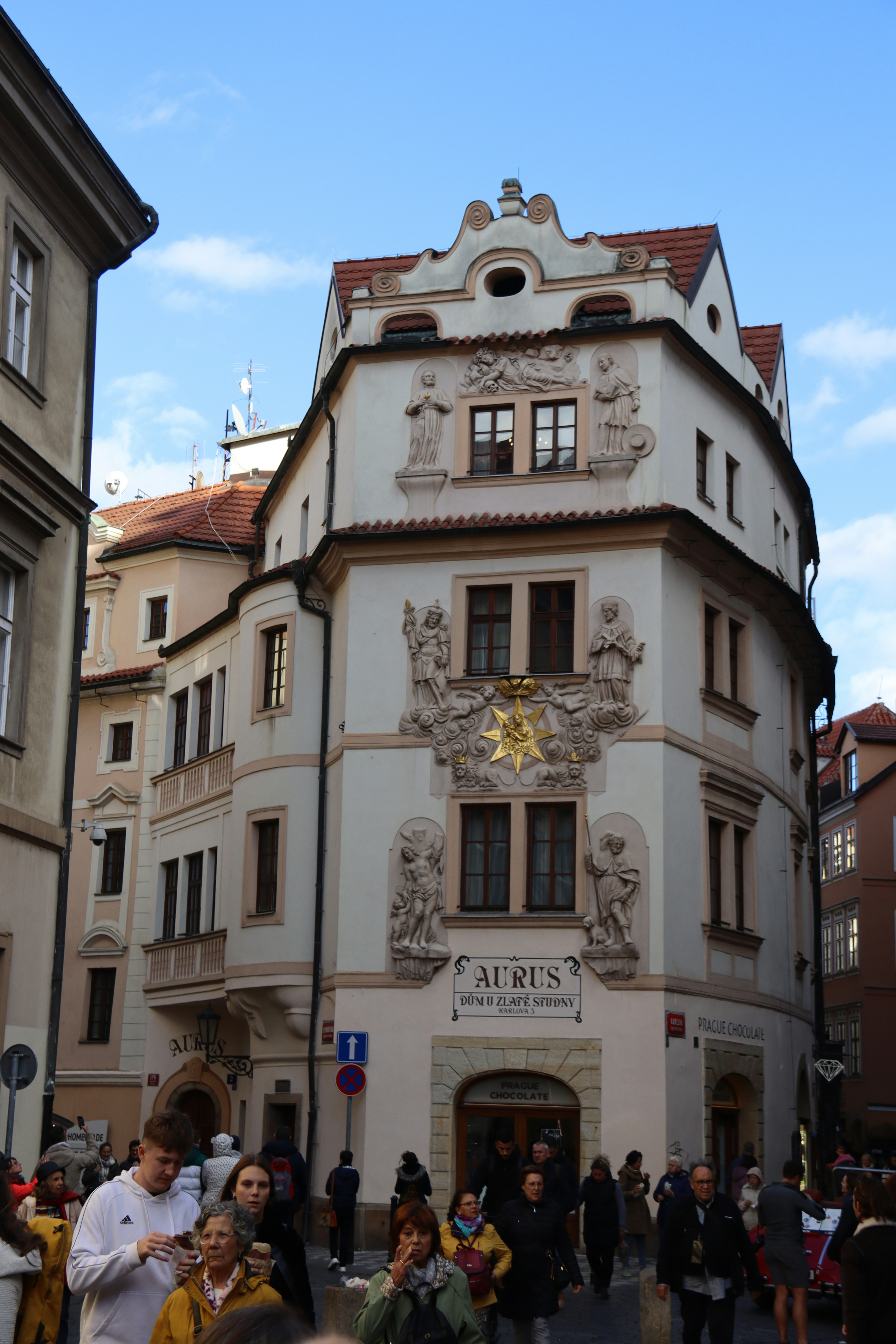 Photo by shalevcohen