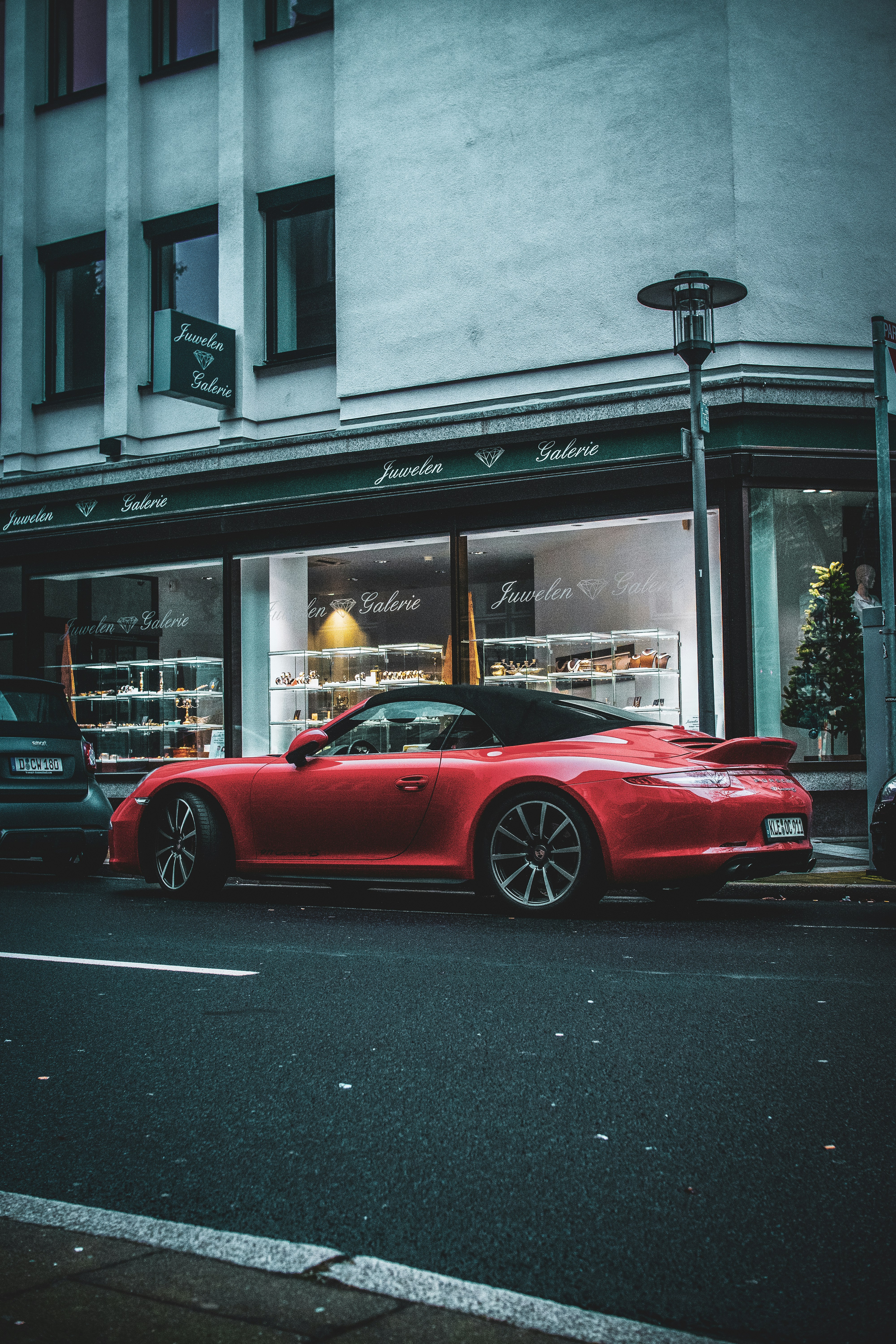 Photo by luxunderscore