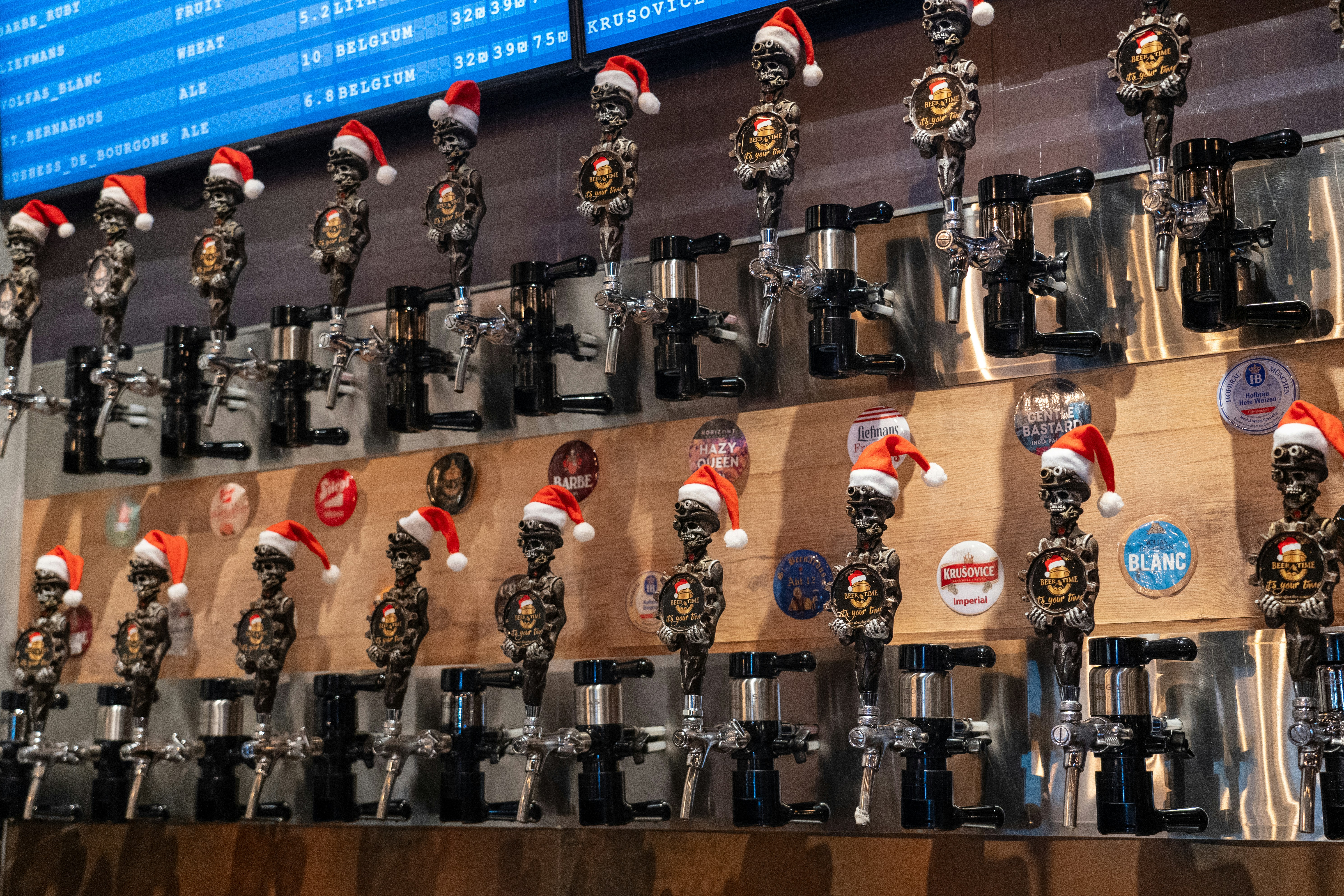 First Draft's tap wall or a burger and beer - sports bars in the south loop