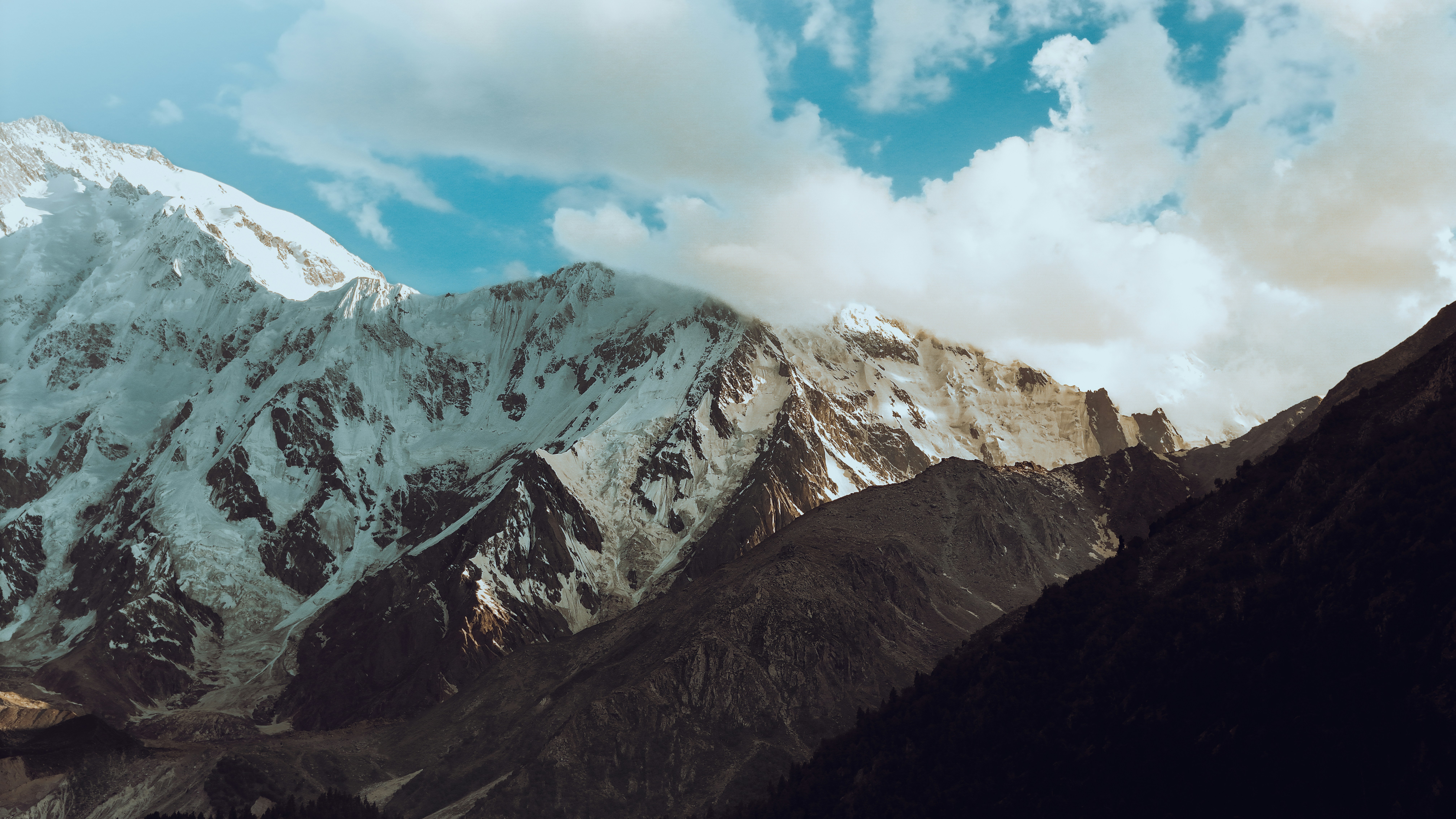 Photo by sarangbhojwani