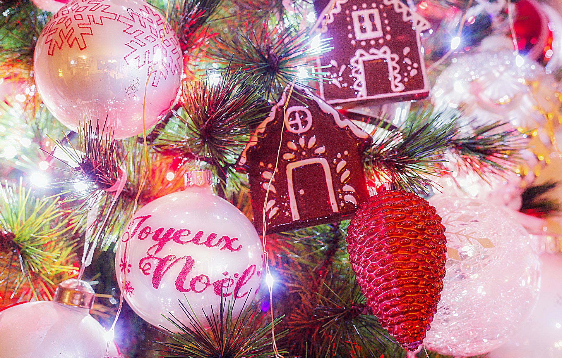 A close up of a christmas tree with ornaments