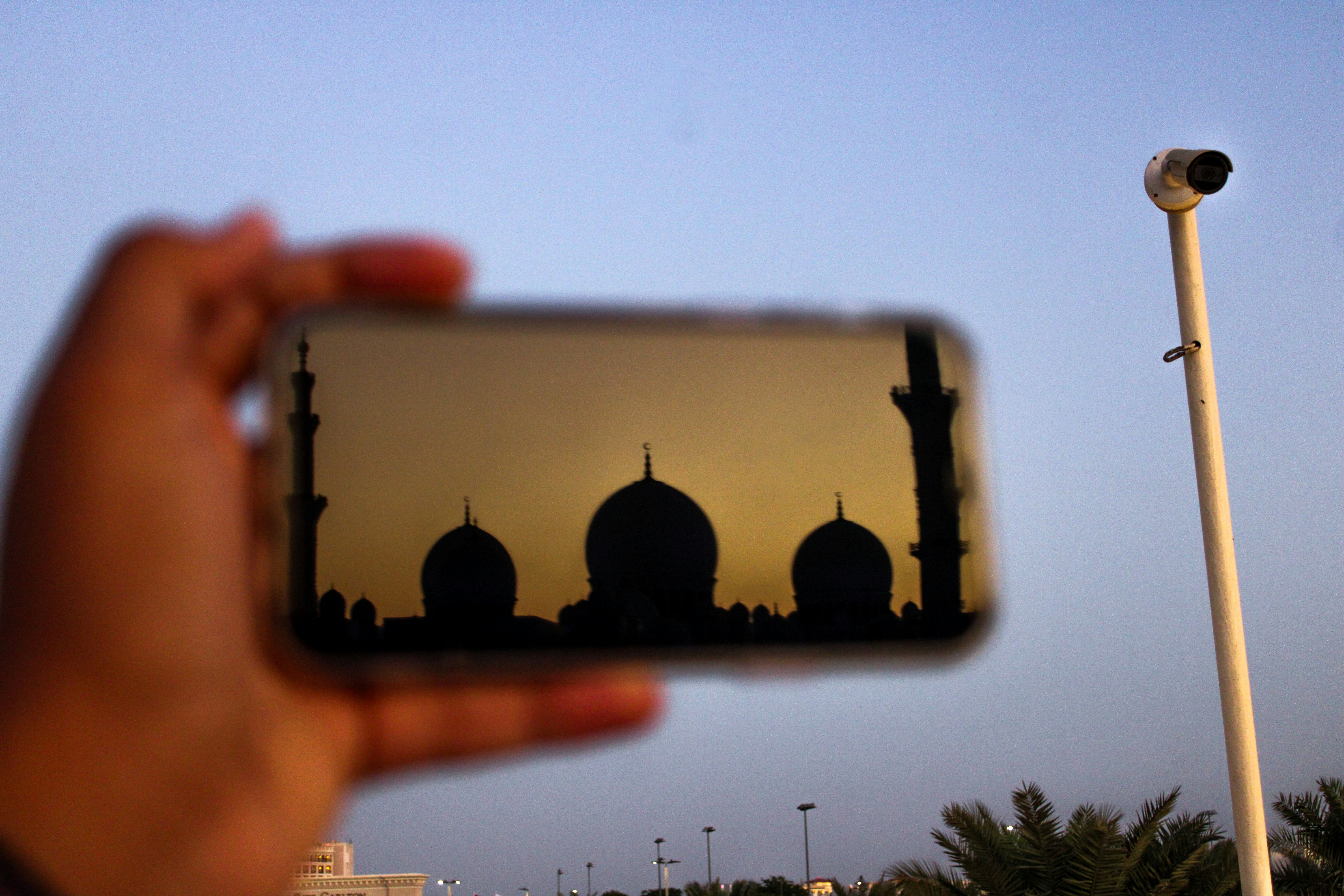 이란의 새 스파이웨어, 자국민 사이에서 확산