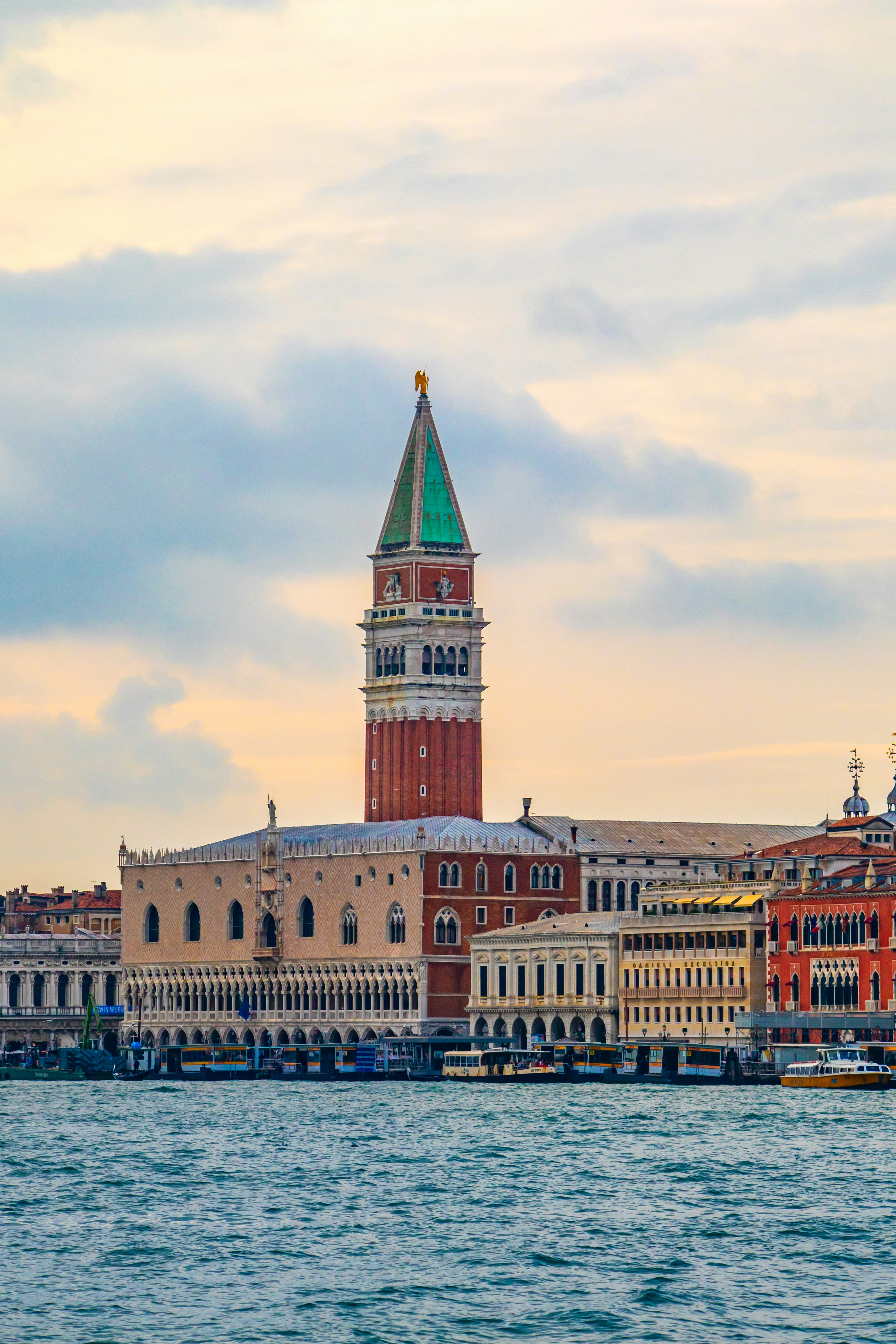 Photo by woomantsing