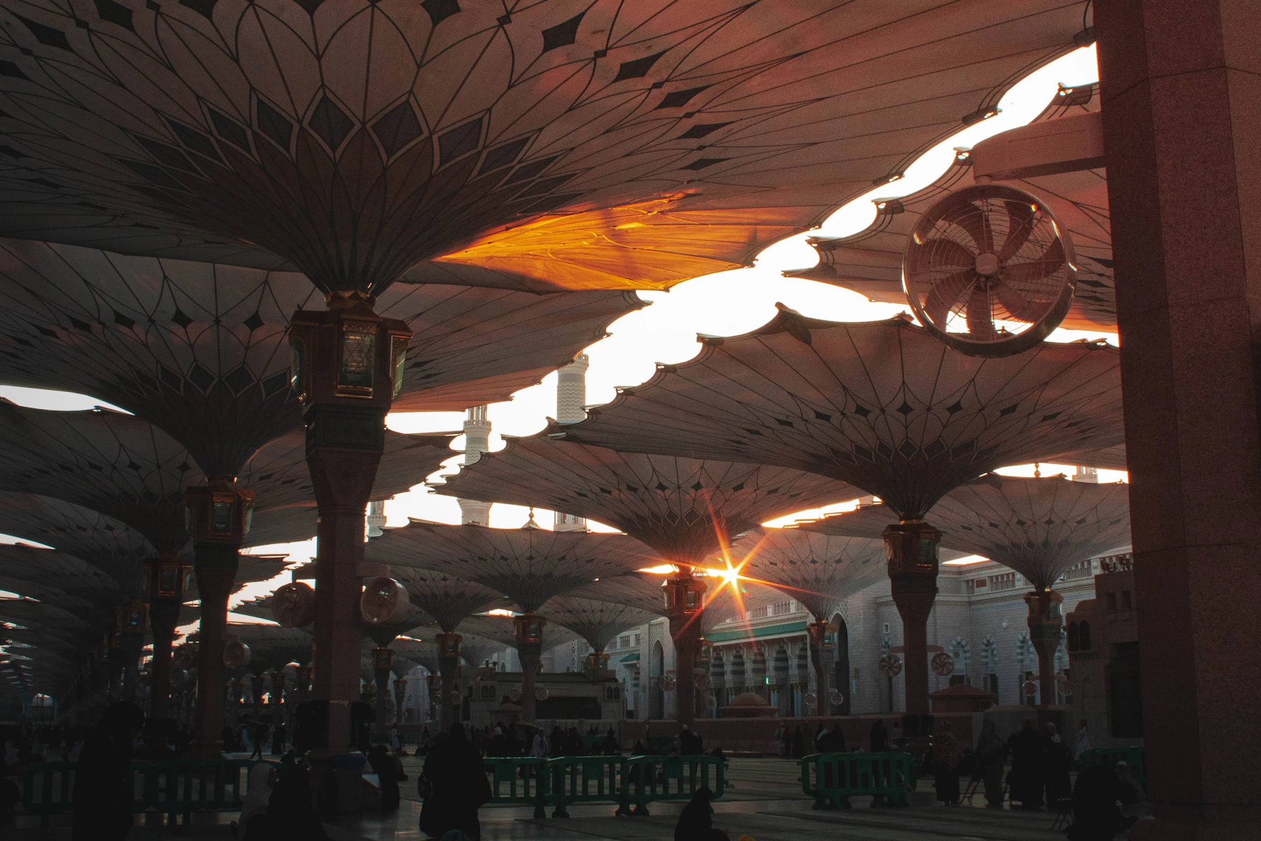 Courtyard umbrellas and Islamic architecture in Madinah