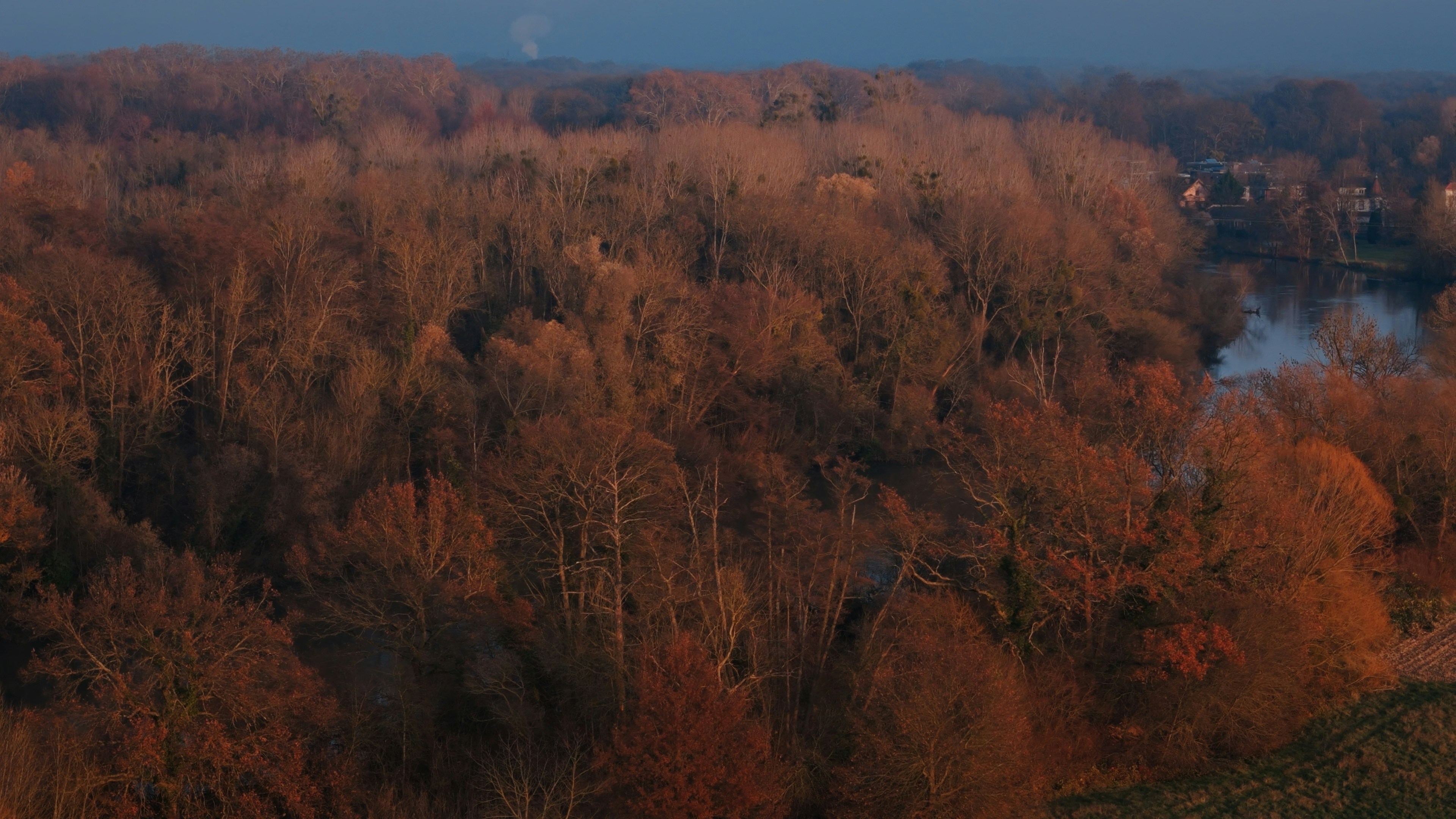 Photo by juliengoettelmann