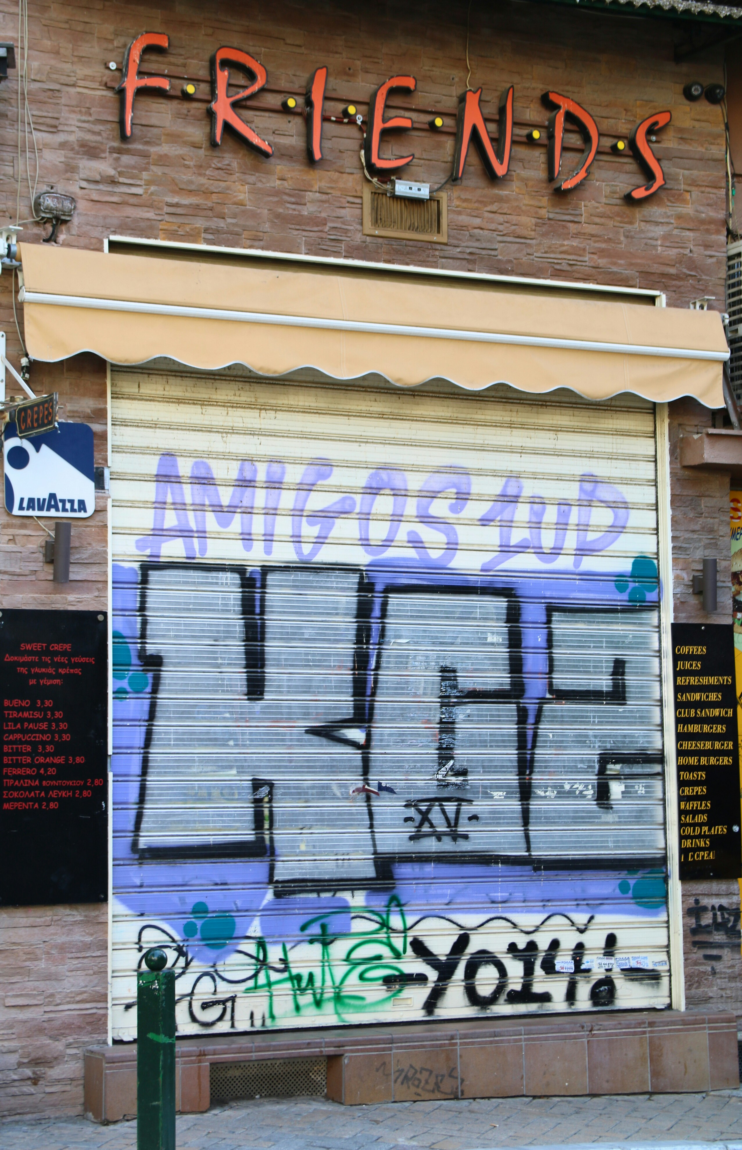A building with graffiti on the side of it