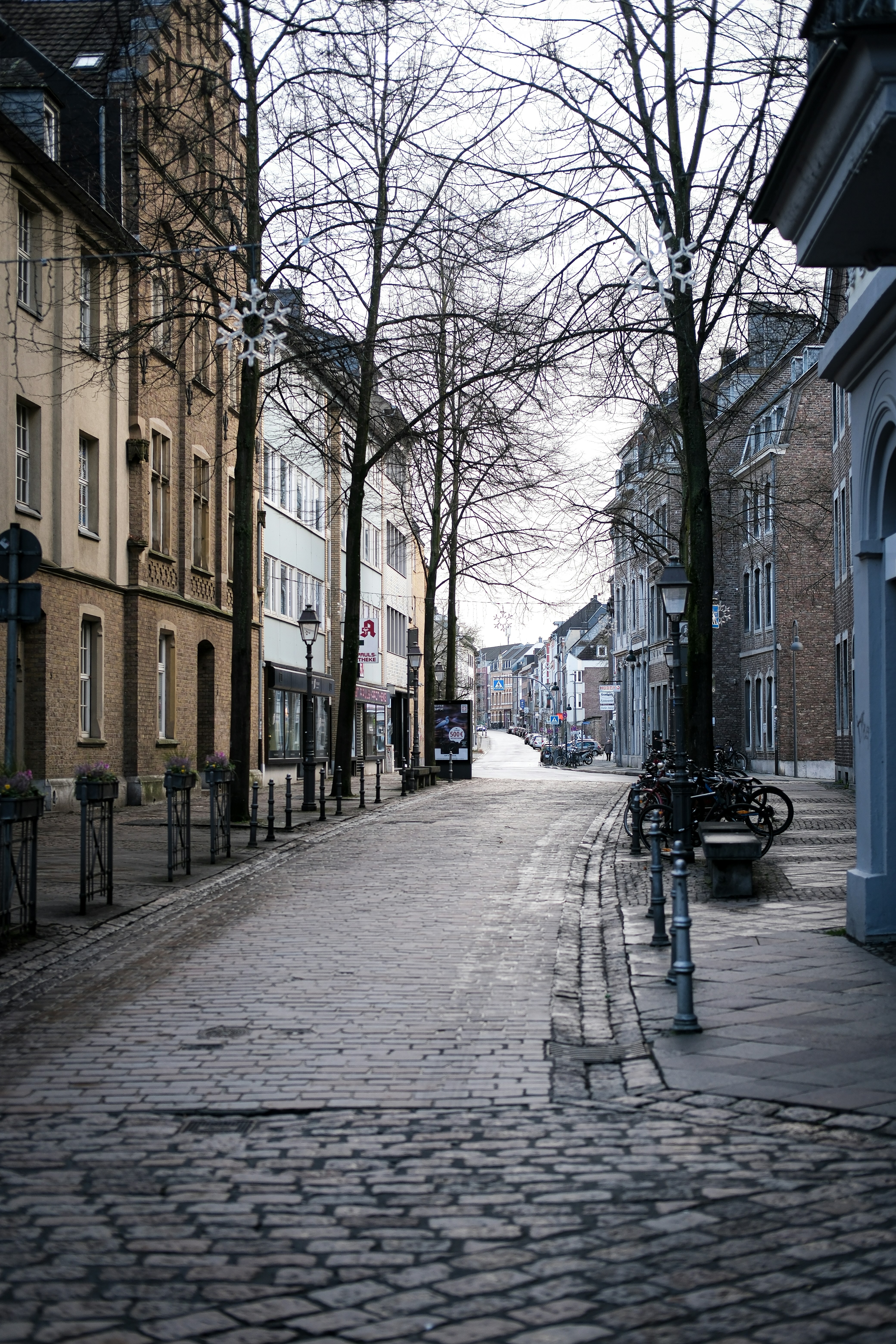 A cobblestone street in a european city