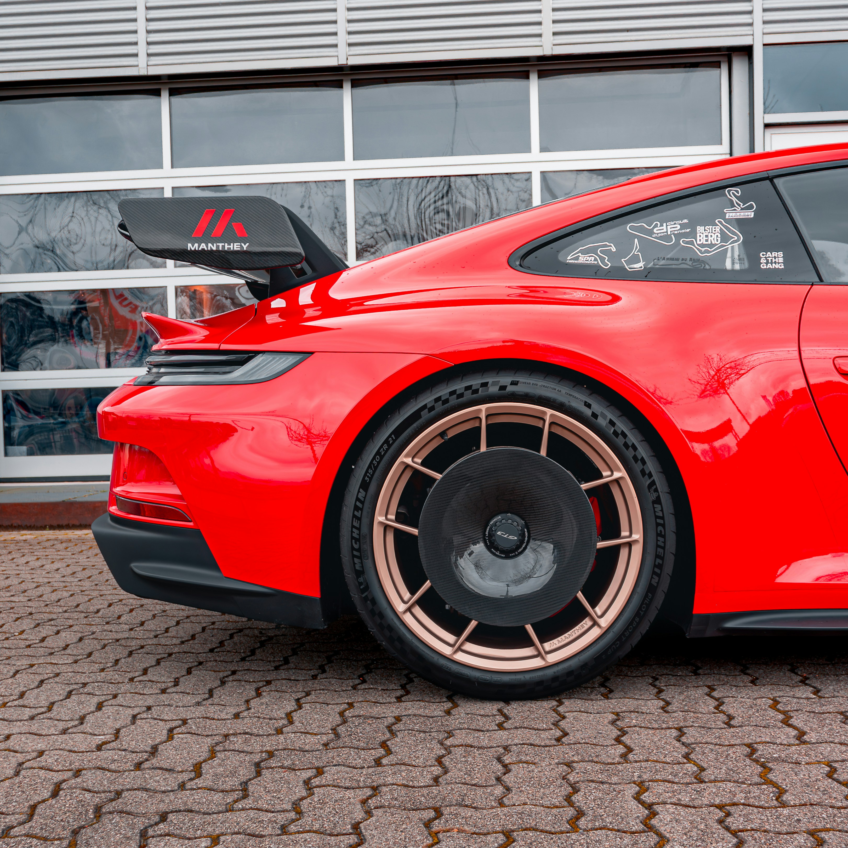 Photo by lucas_degenhardt