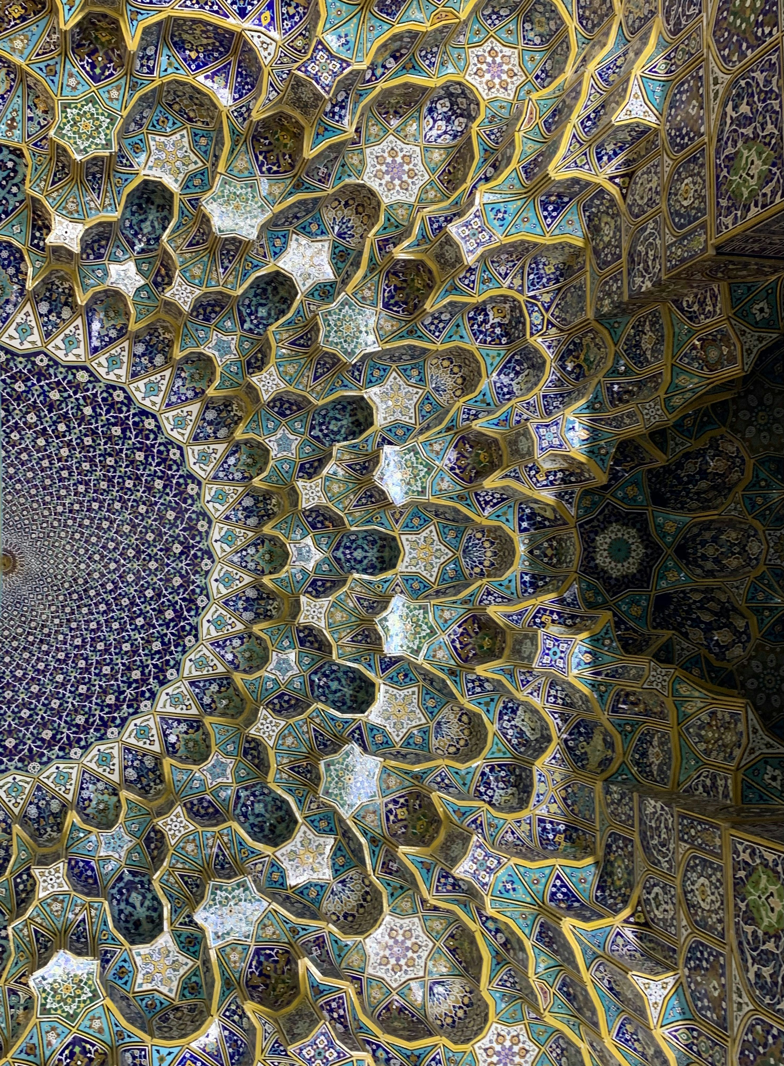 Photo by arashtarassoli