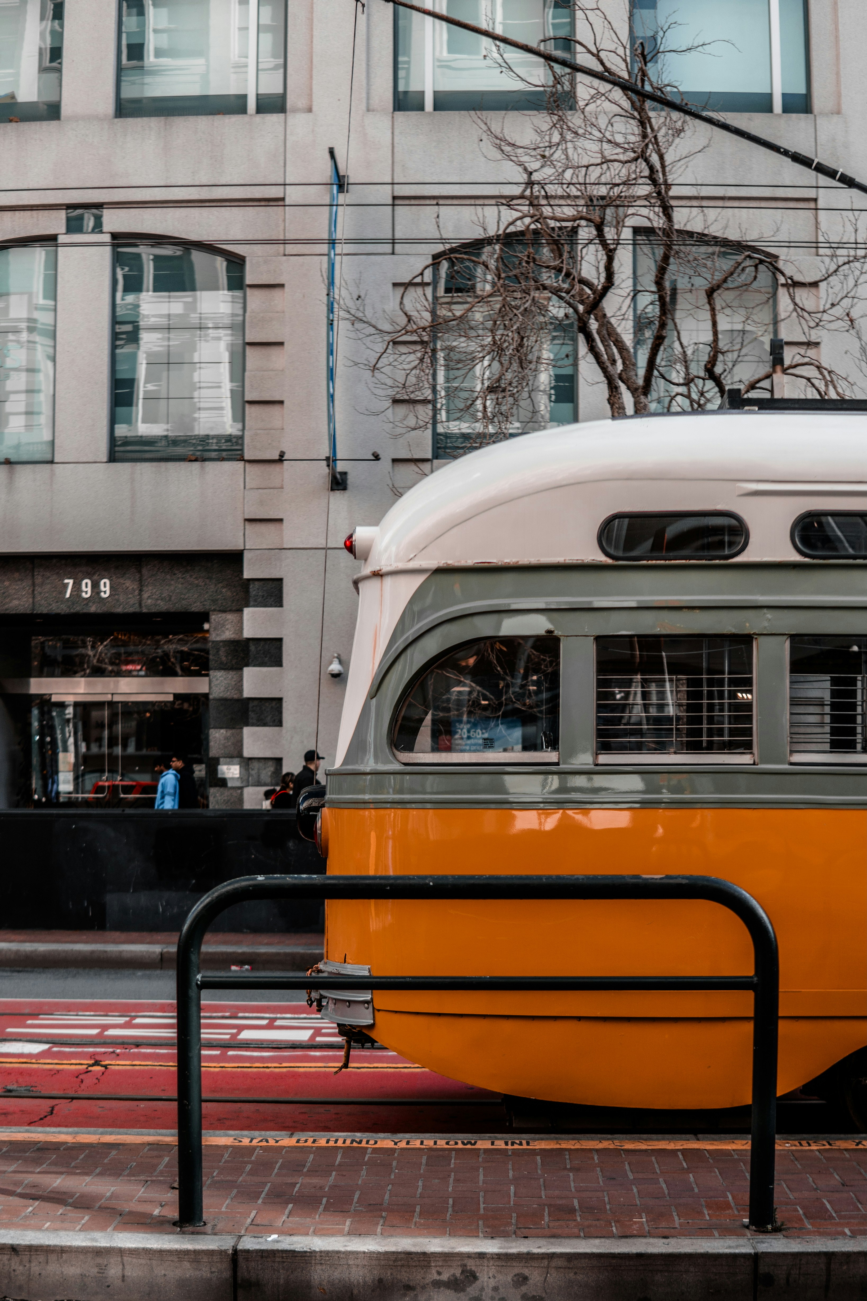 Photo by nadineshaabana