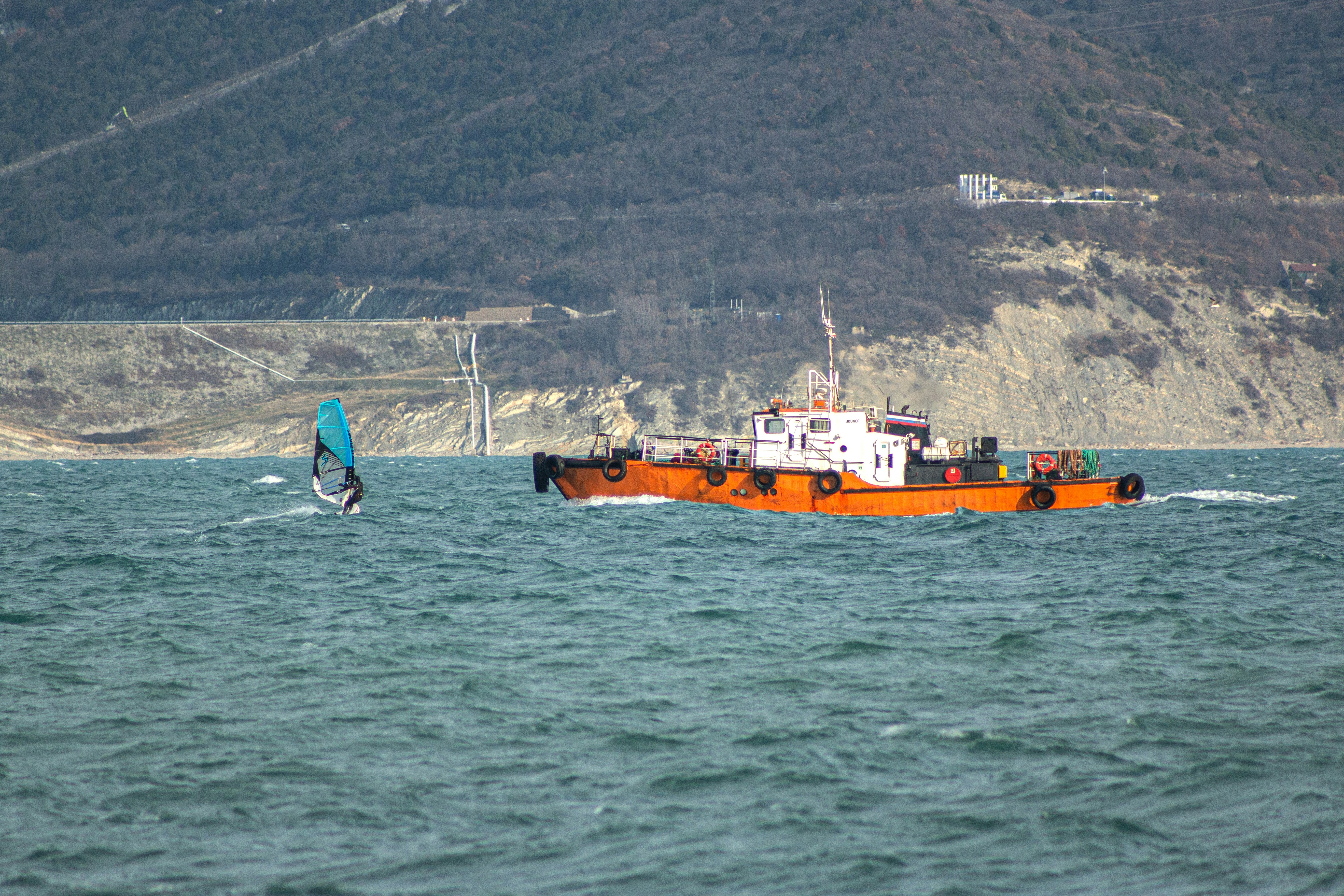 SUP ile açılan gençler akıllı saatle kurtarıldı - Yaşam haberi görseli