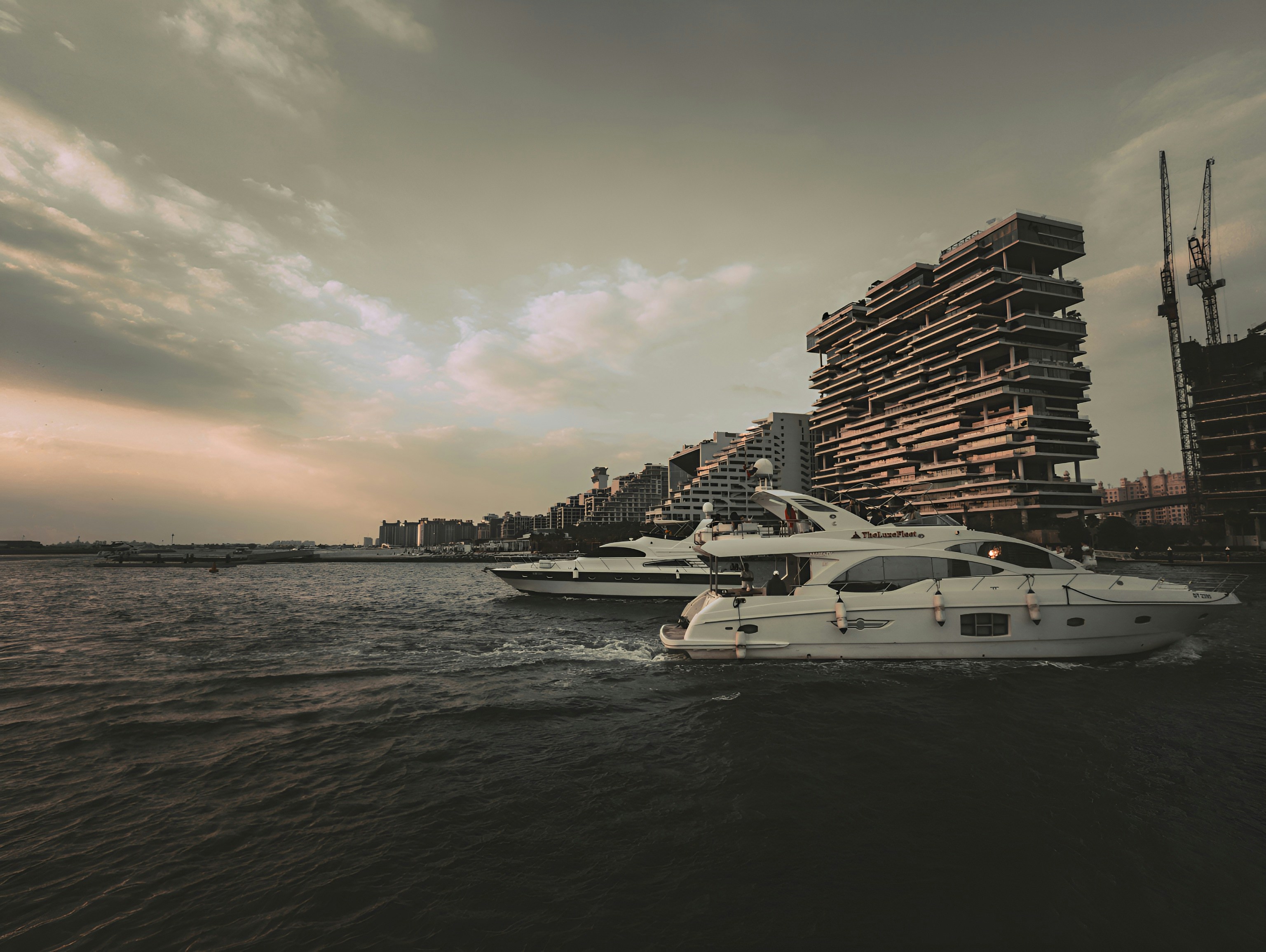 Celo's Yachts ekibi ve yat filosu