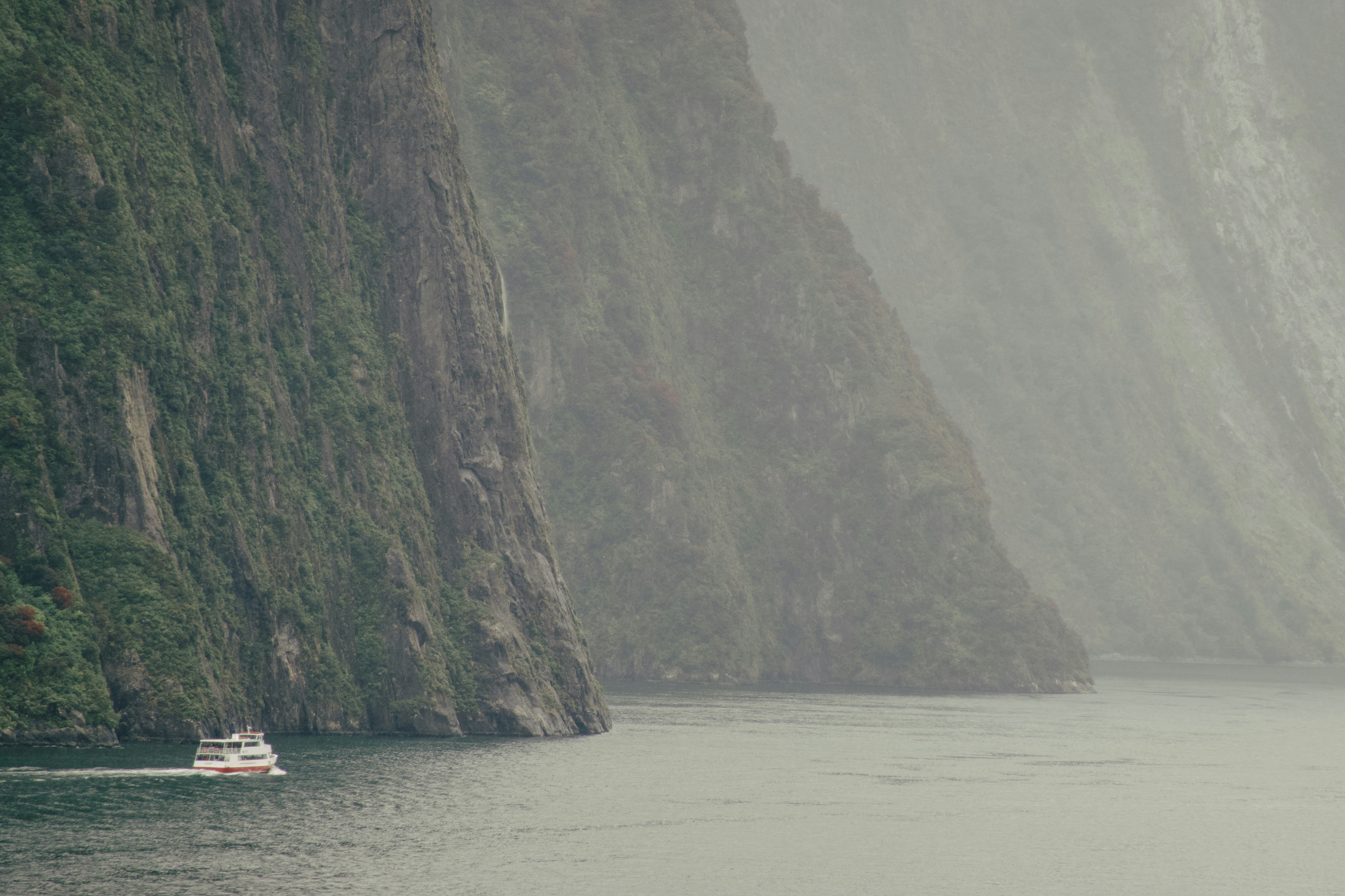 Photo by raajit