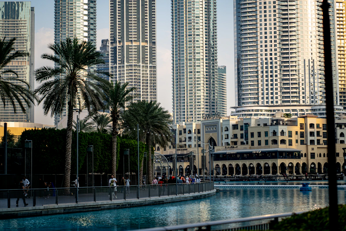 Burj Khalifa: The Lounge - Levels 152, 153 & 154