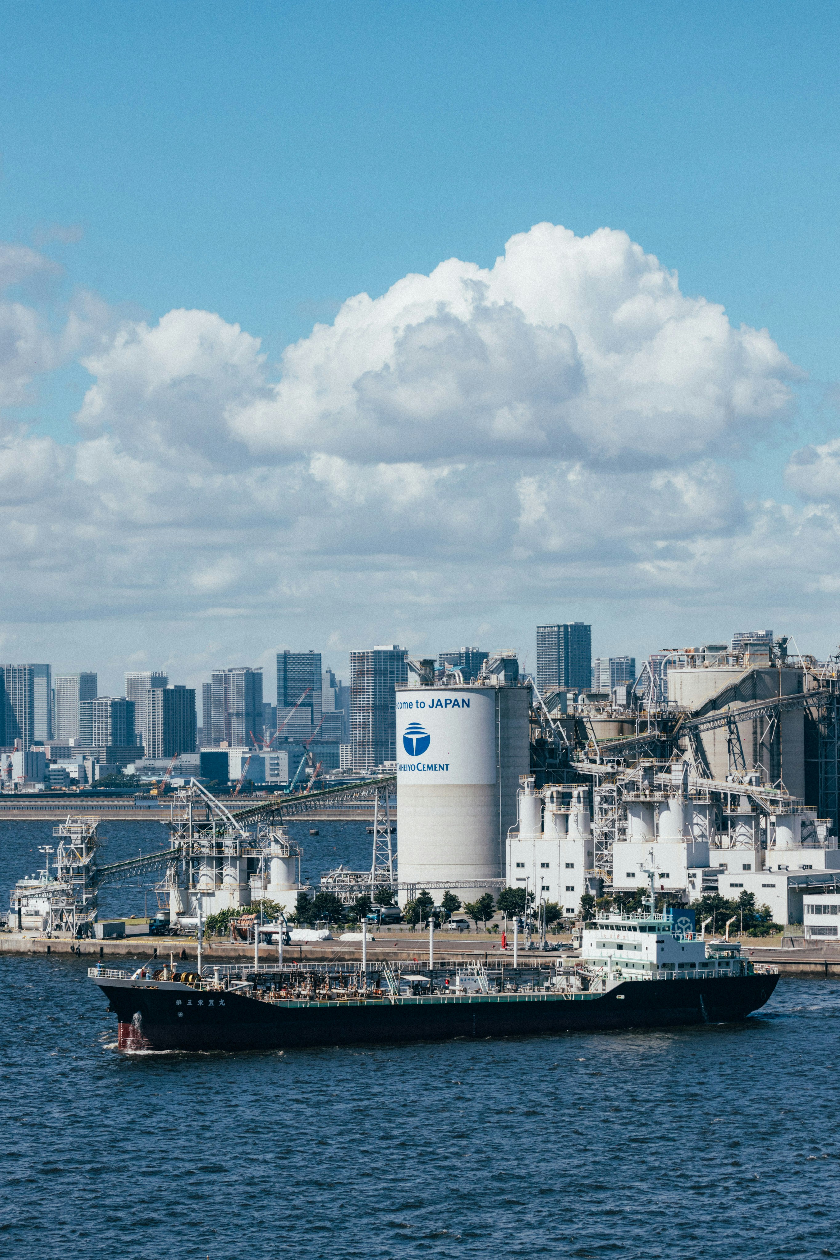 CS Caspian very large crude carrier at sea, massive vessel, industrial maritime scene