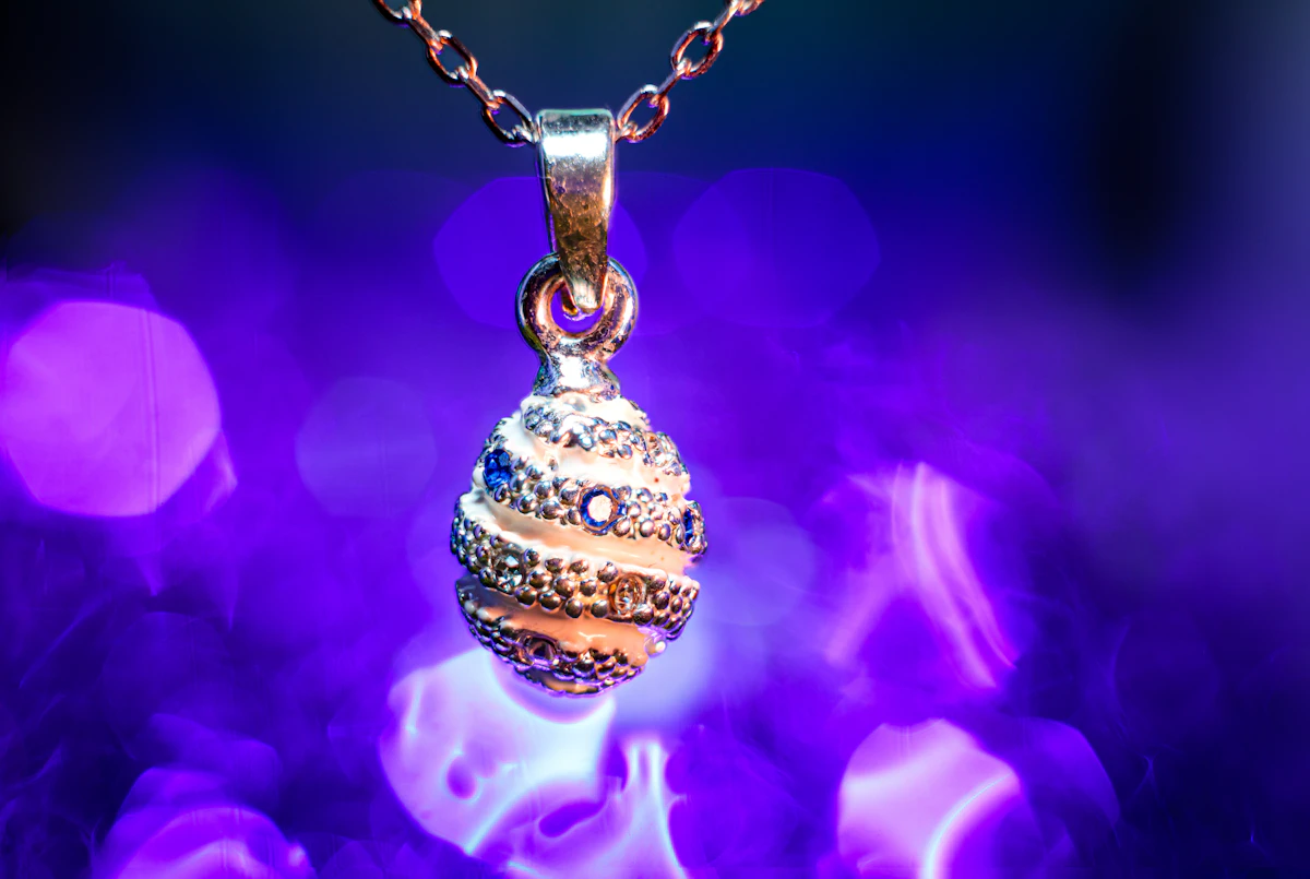 Kavya Pendant Orb