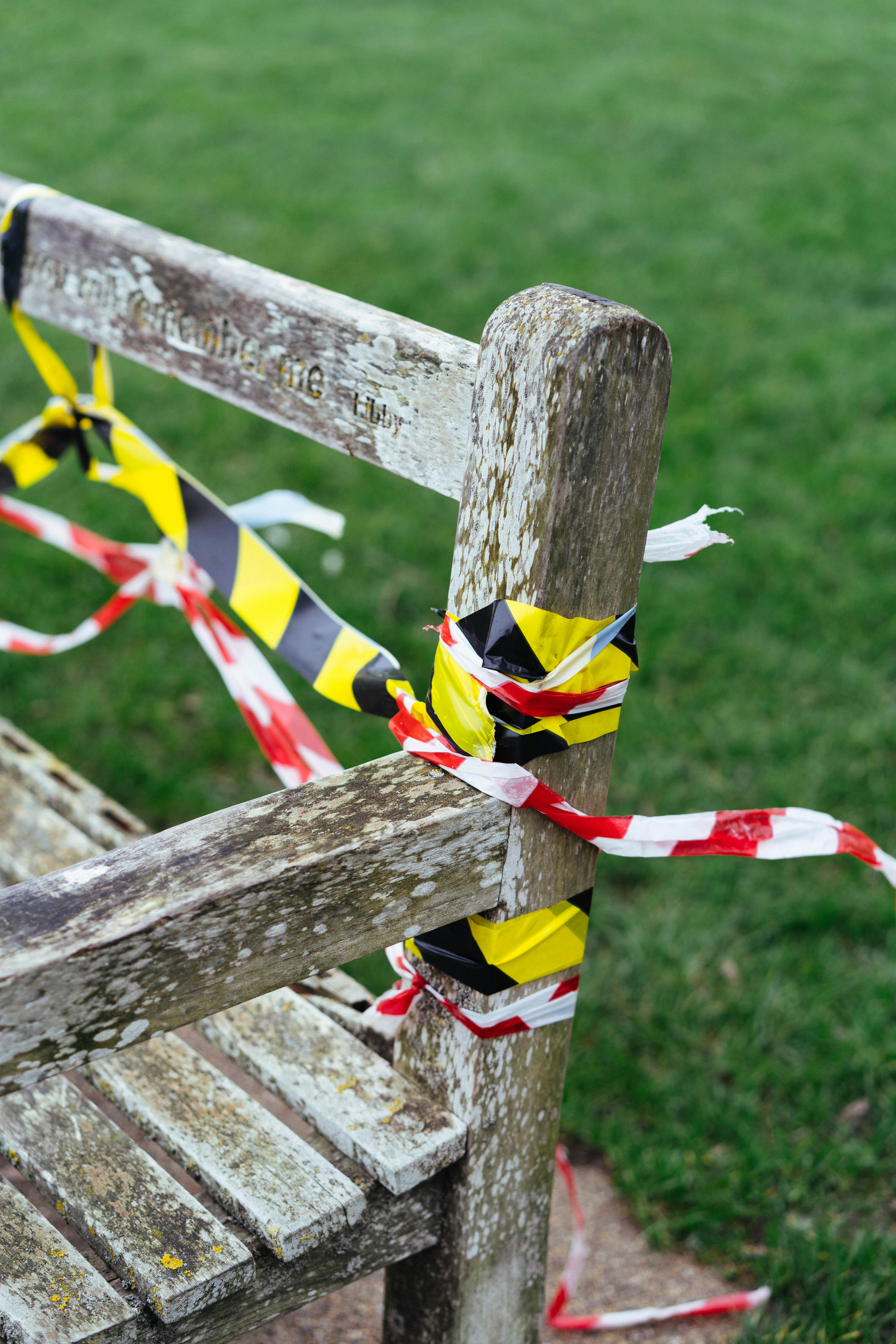 10 Fence Care Maintenance Tips for Safe Vinyl Fence Pressure Washing