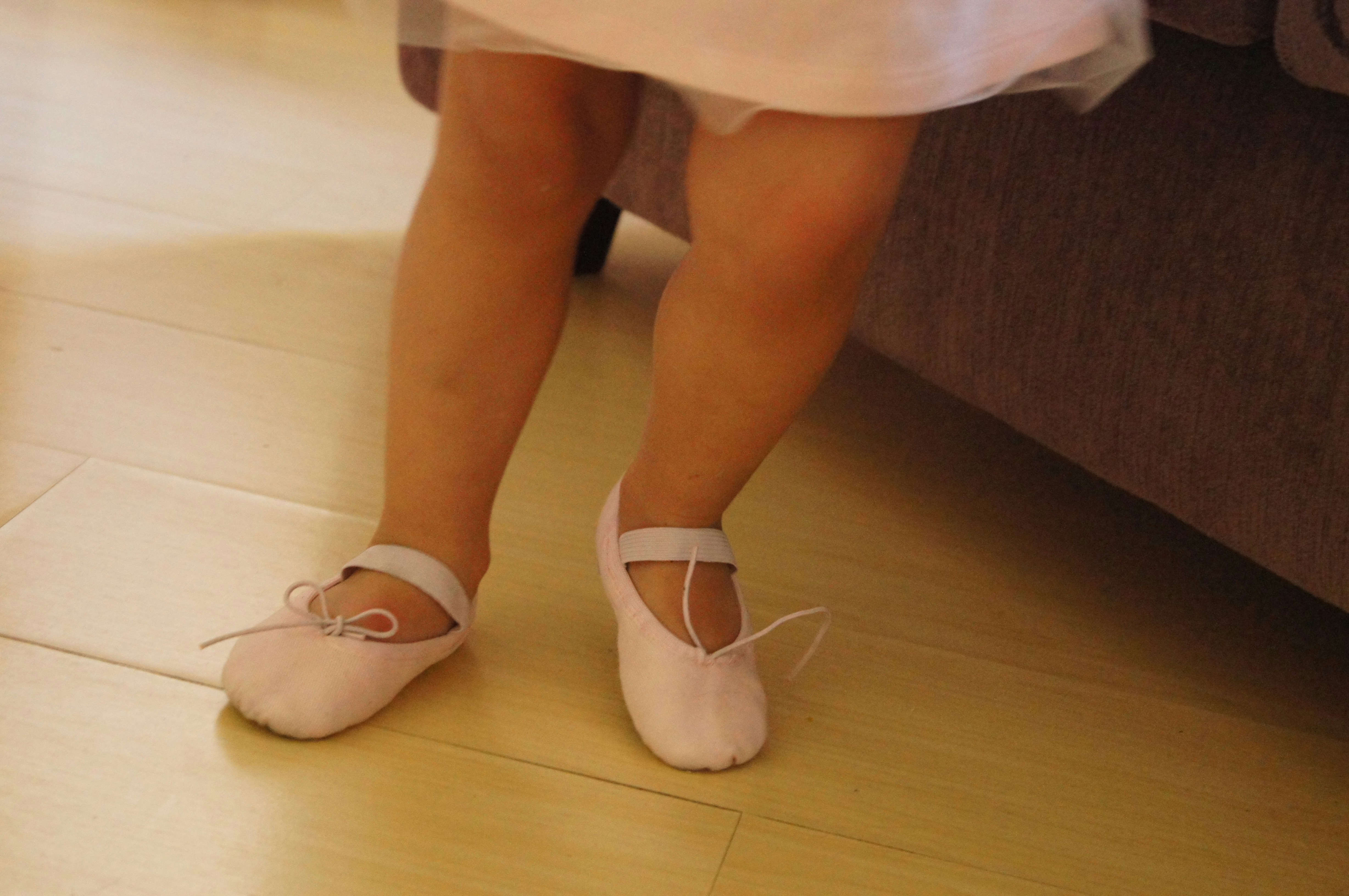 10 Comfortable Girls Casual Sandals for Toddlers and Young Girls