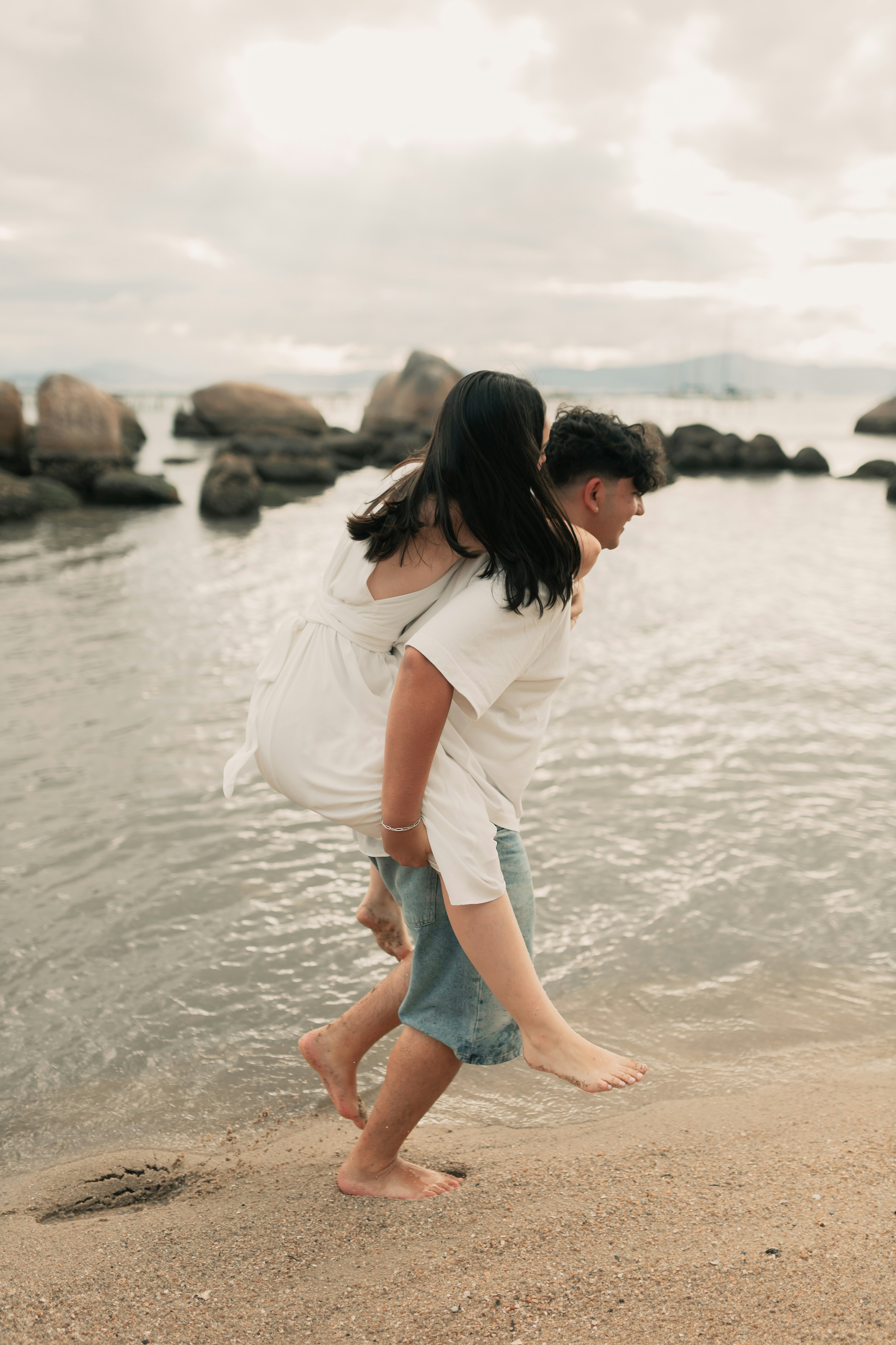 Photo by alexandermassph