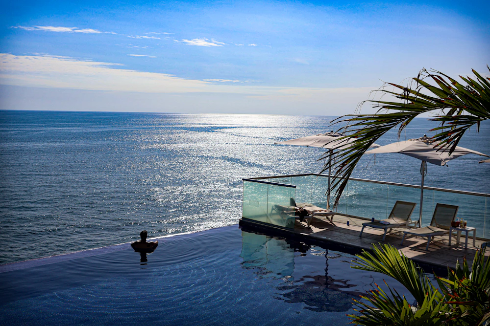 Luxury oceanfront villa with infinity pool in Cabo San Lucas