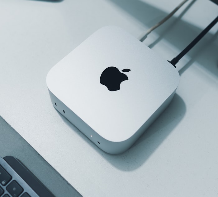 Aveden Node compact mini desktop — photo by Mahmudul Hasan on Unsplash