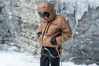 How to Layer Clothing for Hiking