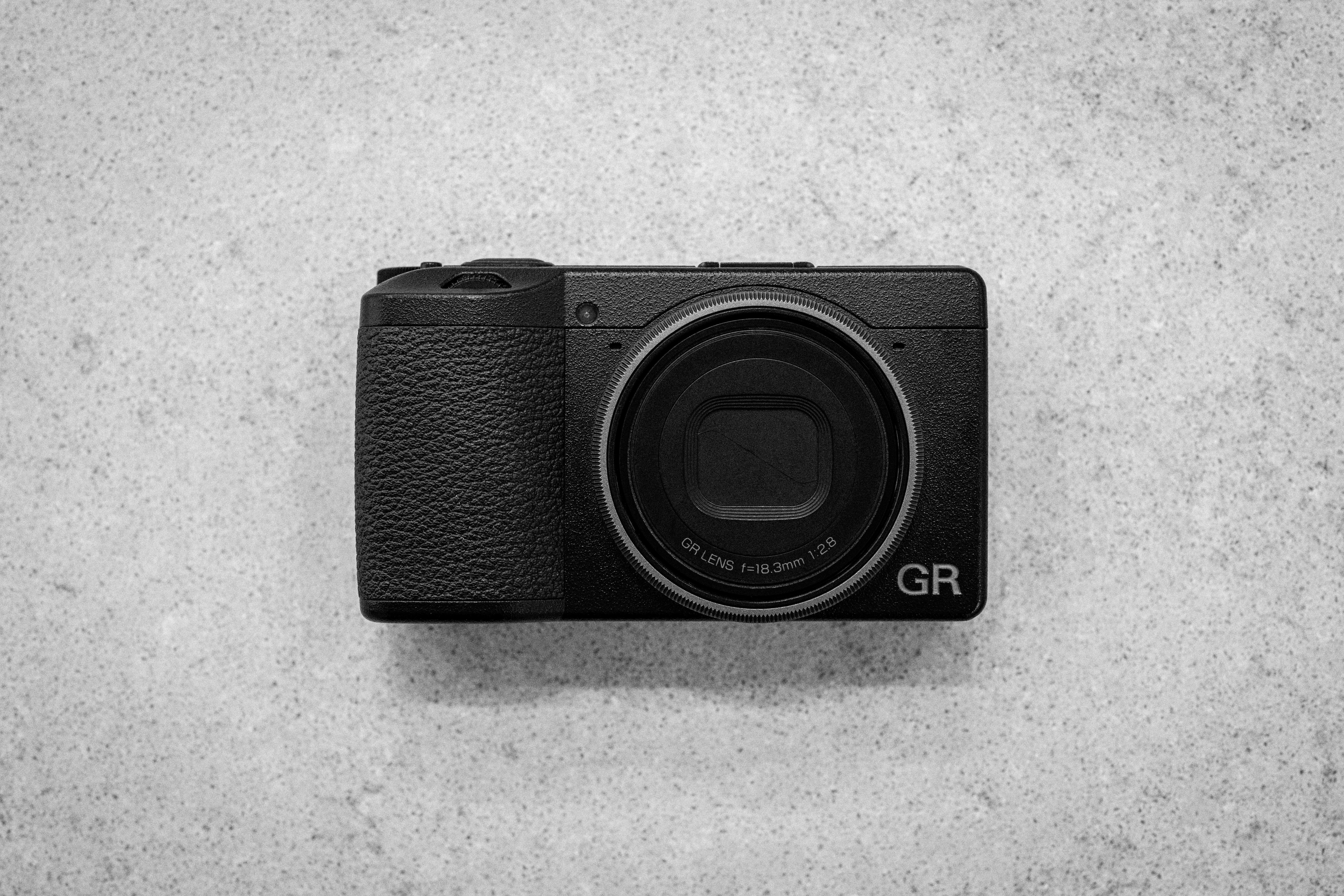 리코 GR3 GR3x 차이점 비교 및 스냅 촬영에 최적화된 화각 선택 가이드 이미지2