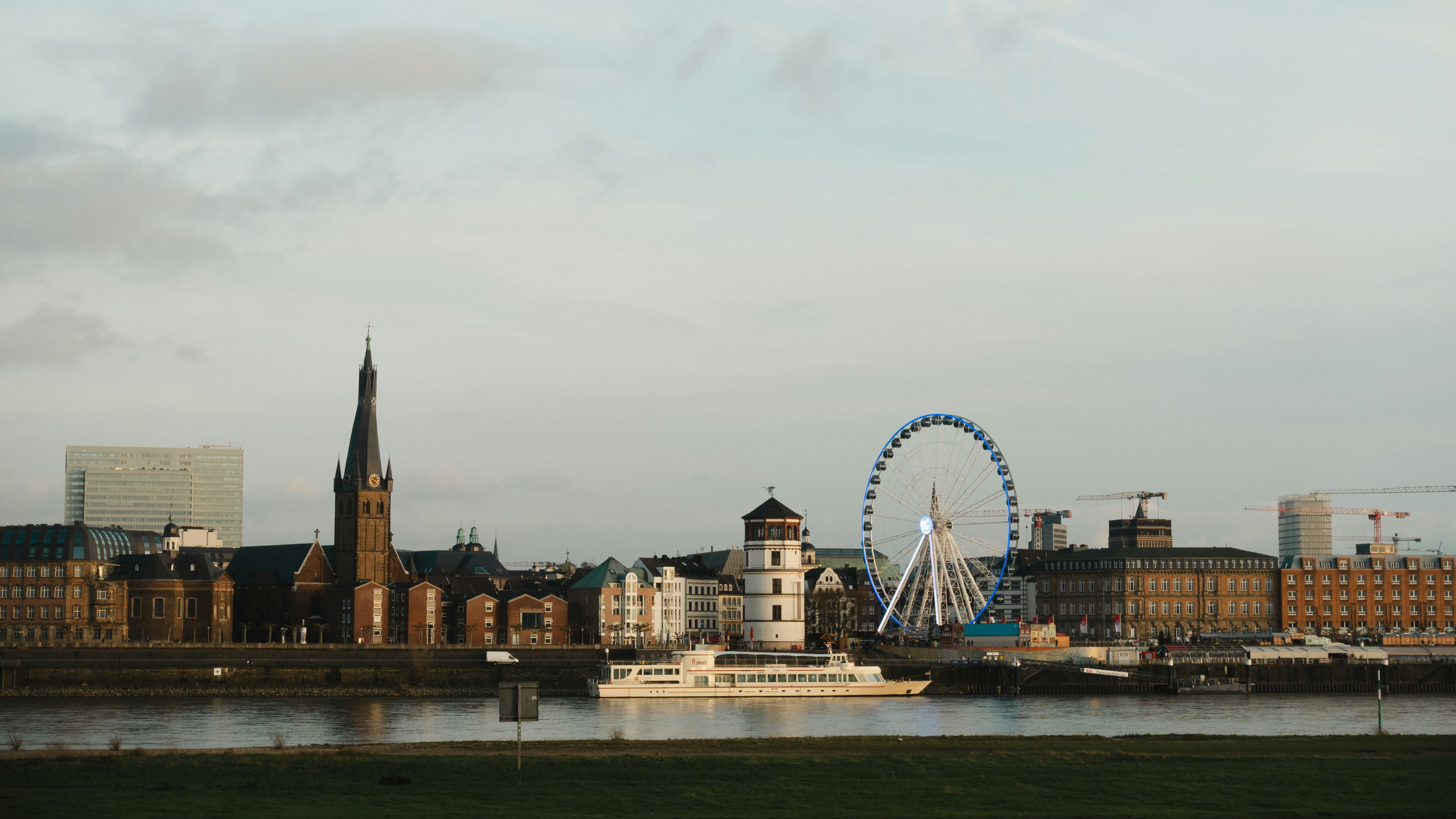 Photo by markuswinkler