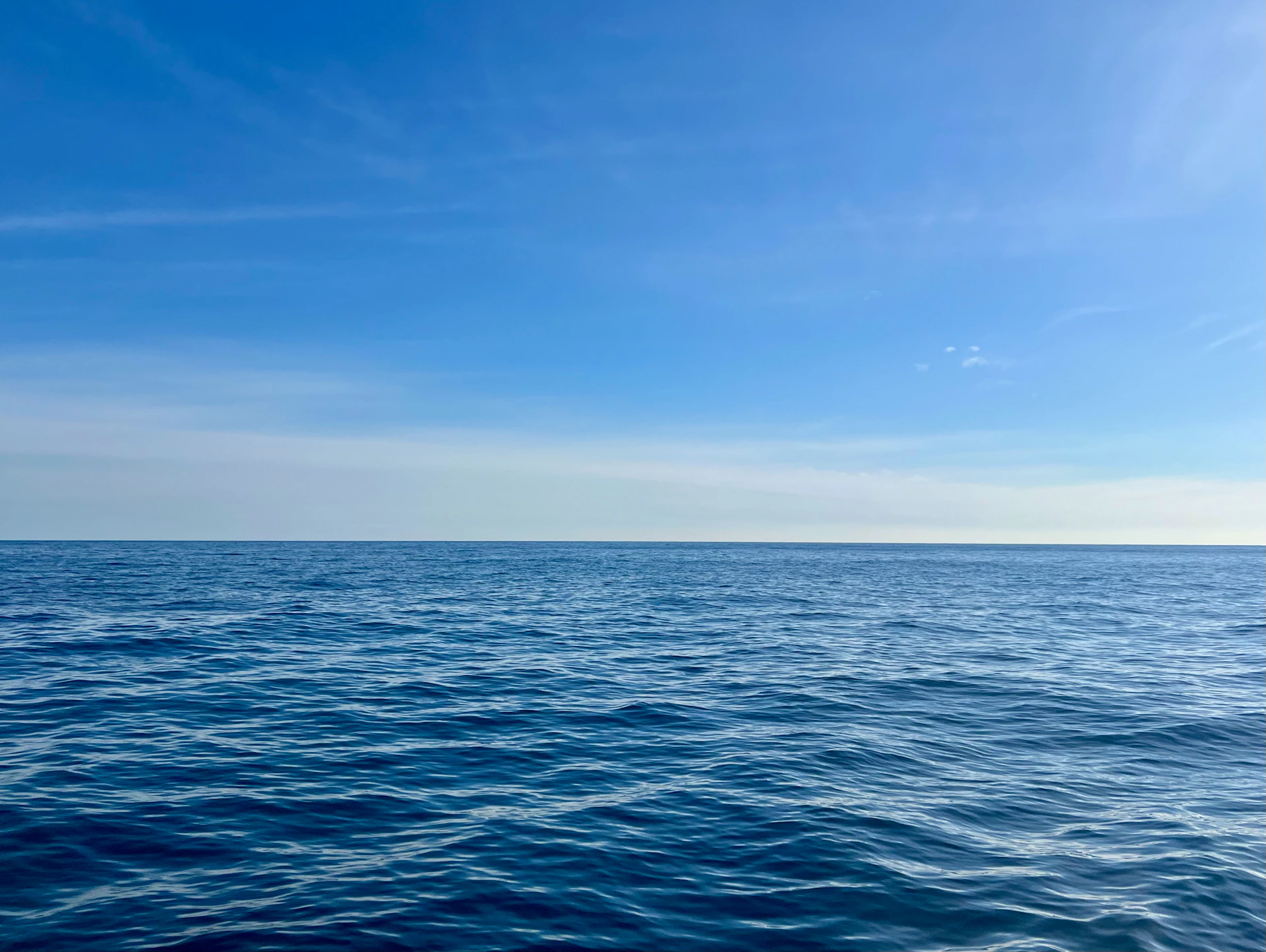 A view of the ocean from a boat