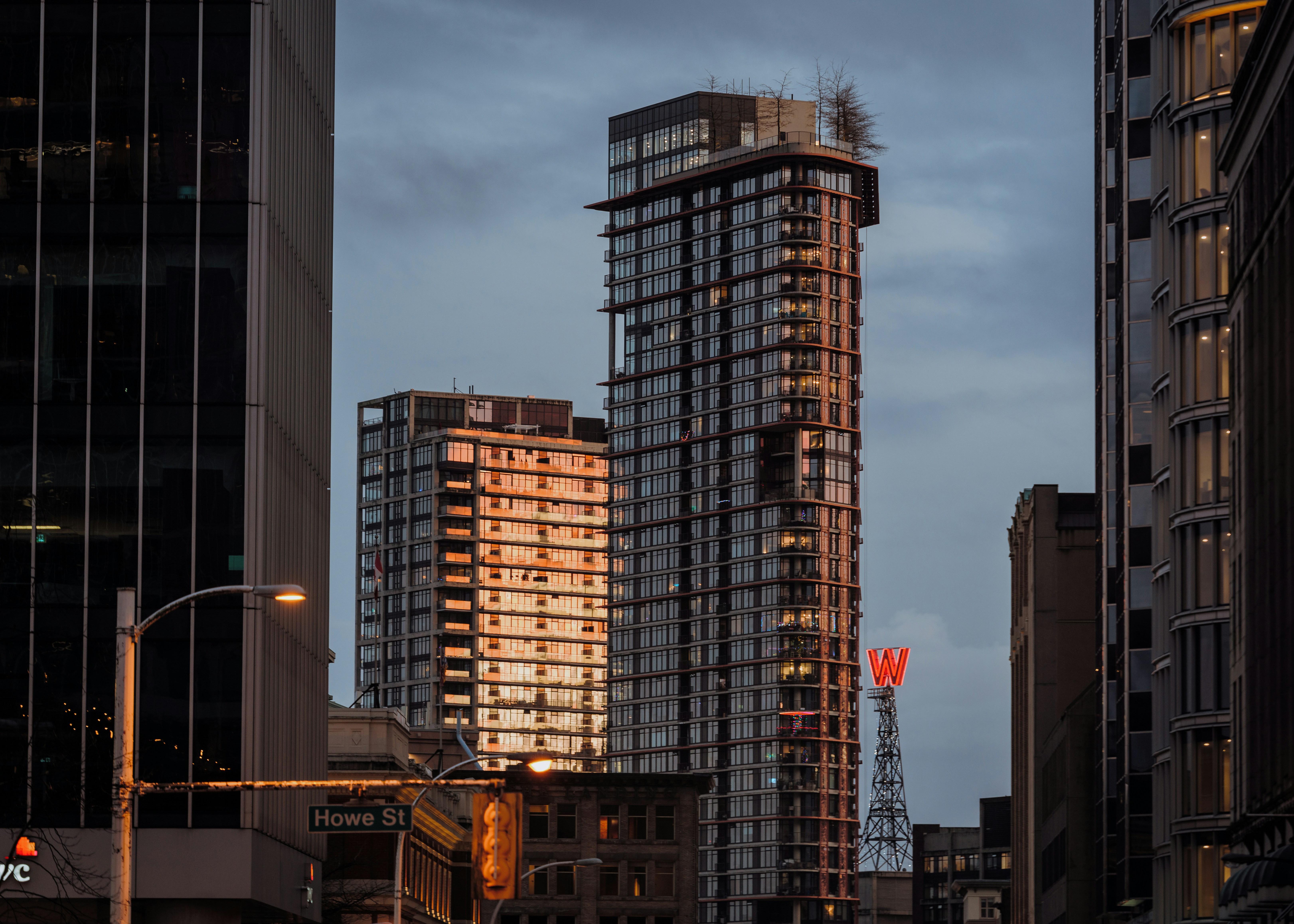 Photo by albertstoynov